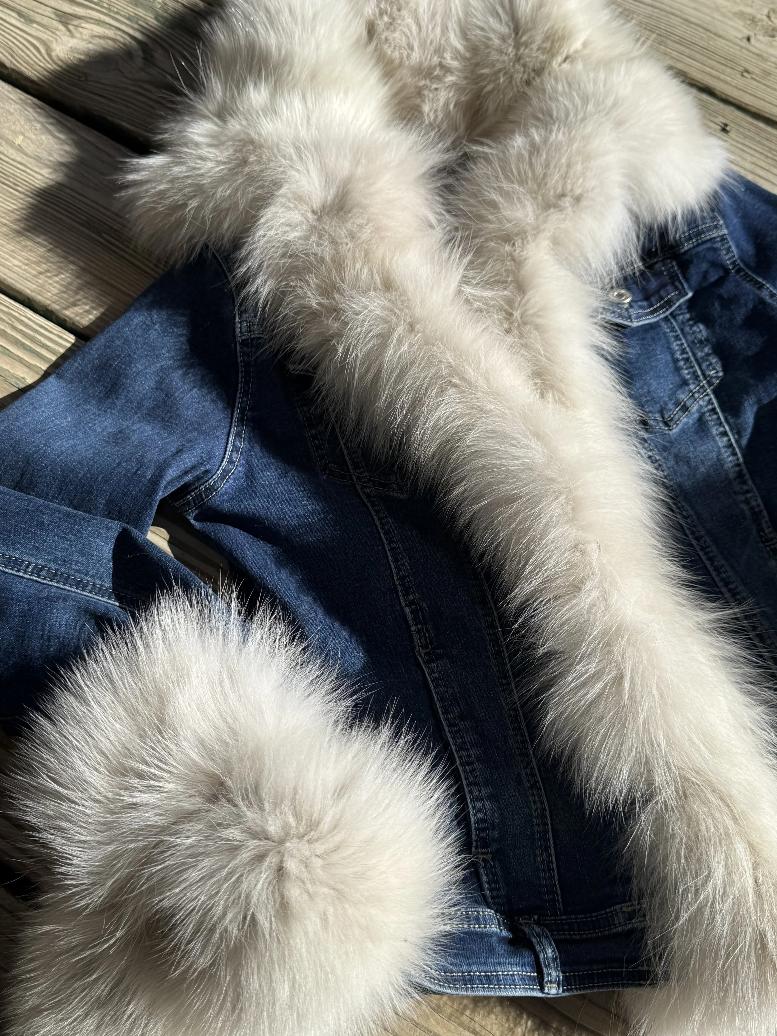 FUR DENIM_Artic Fox_251207_004.jpeg