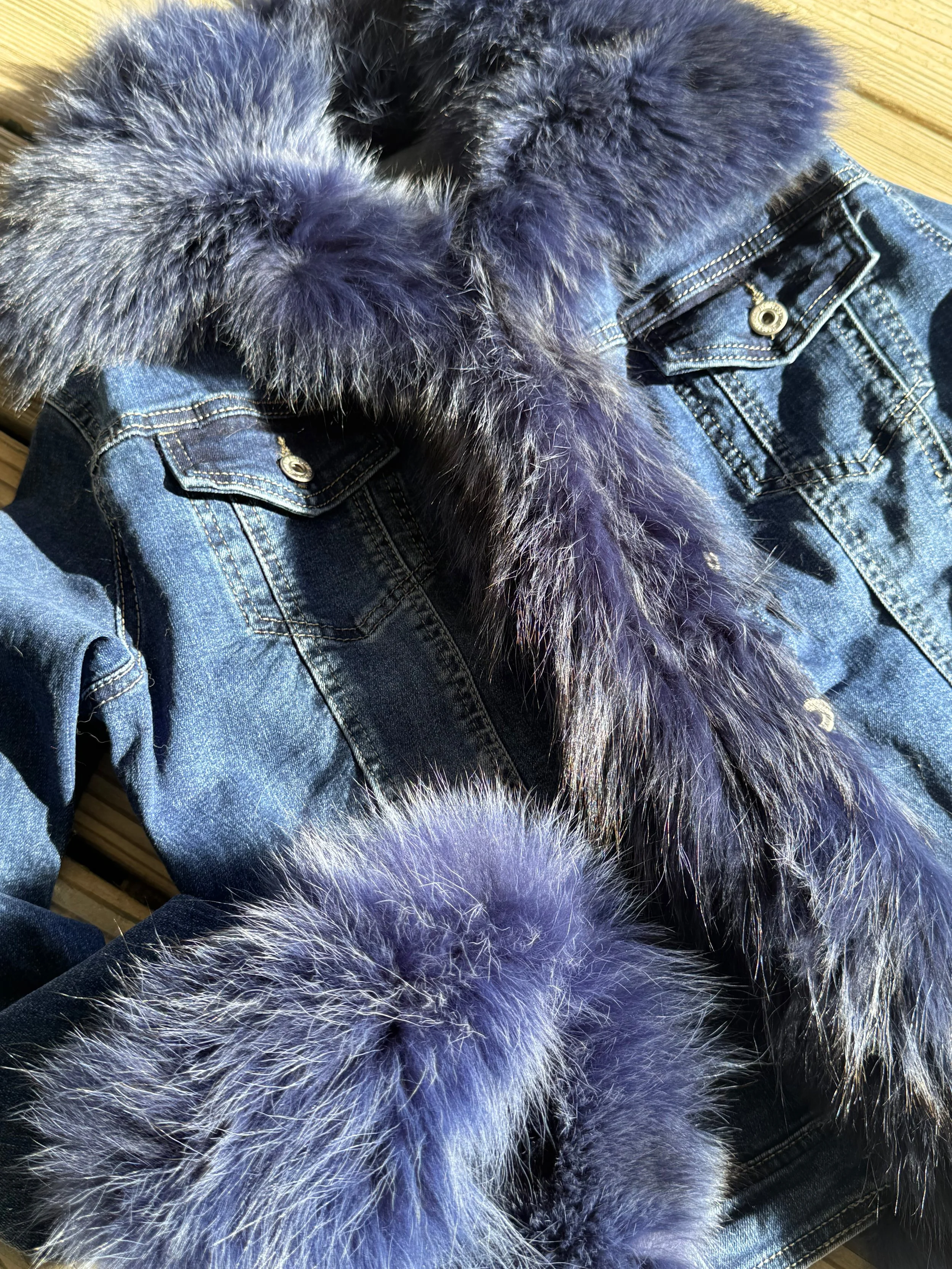 FUR DENIUM_Blue Fox_251209_002.jpg