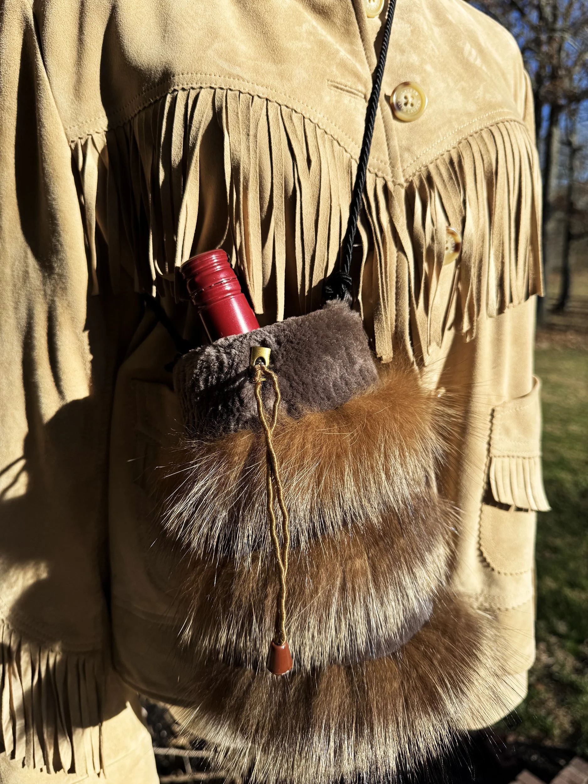 FUR POUCH-260112_CRMRED_002.jpg