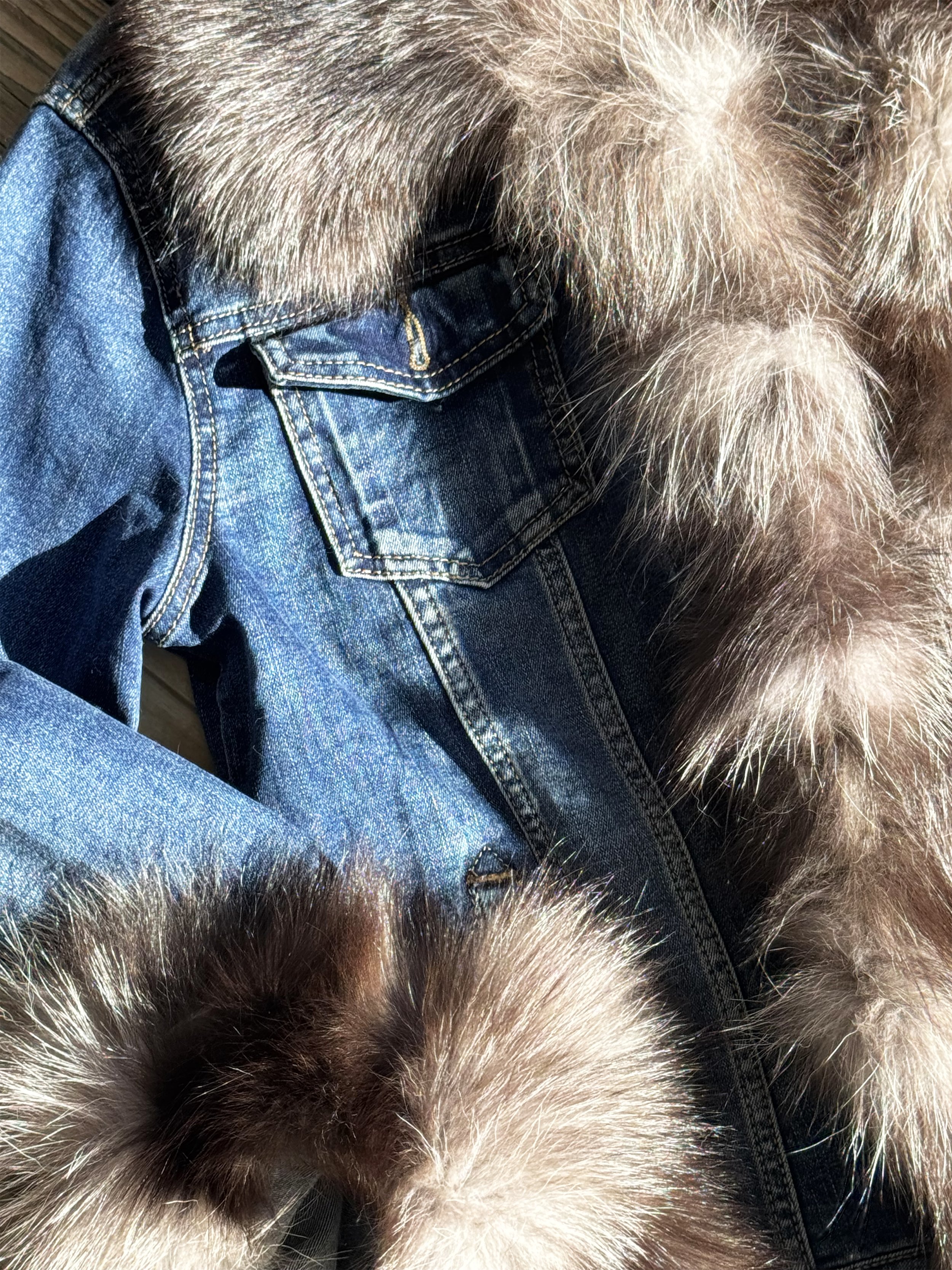 FUR DENIM_Finnish Racoon_251206_003.jpg