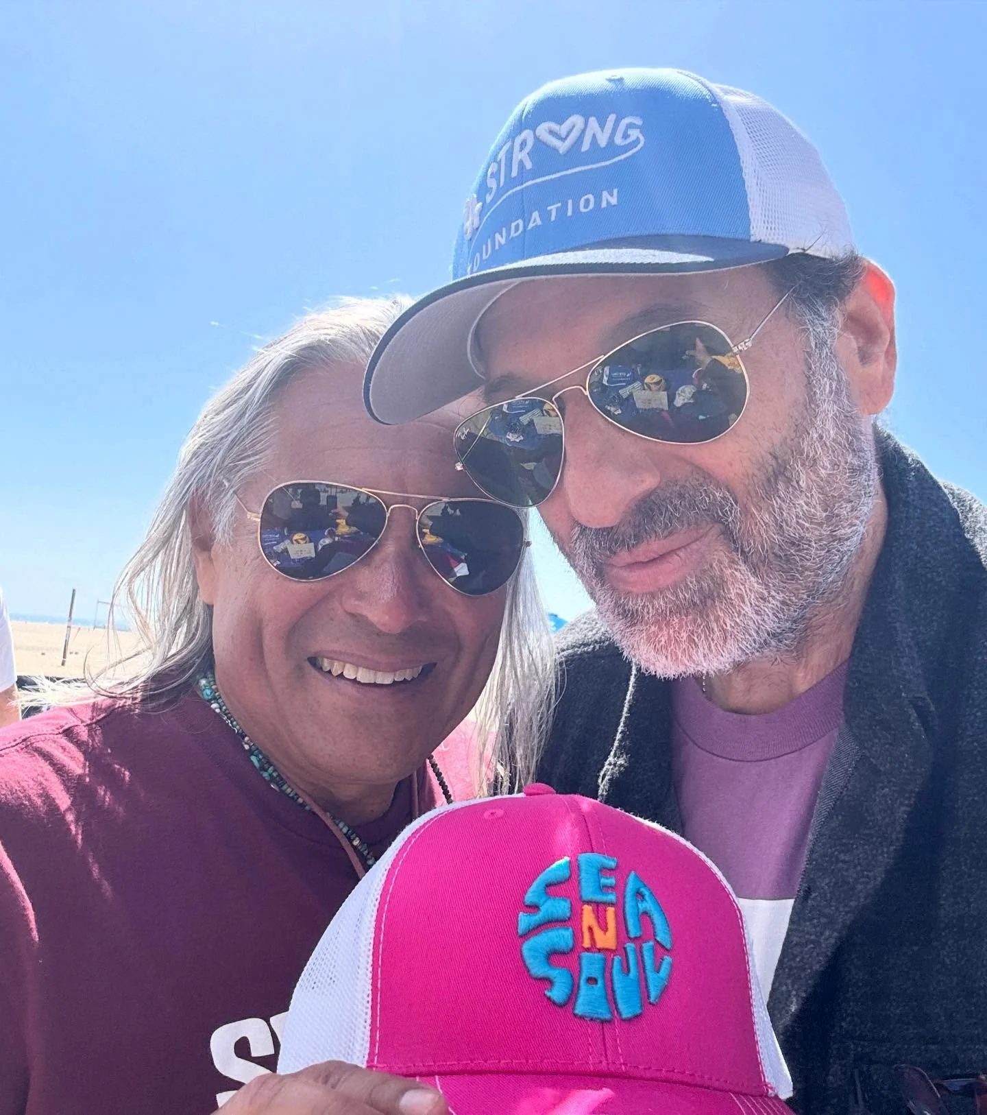 @lastrongfoundation x @seansoulsurf x @nbvovolleyball ๐๏ธ๐
A winning team doing amazing work together building community and volunteerism all throughout LA as we rebuild from the fires. 
So much fun being part of the Swingers tournament, and as a