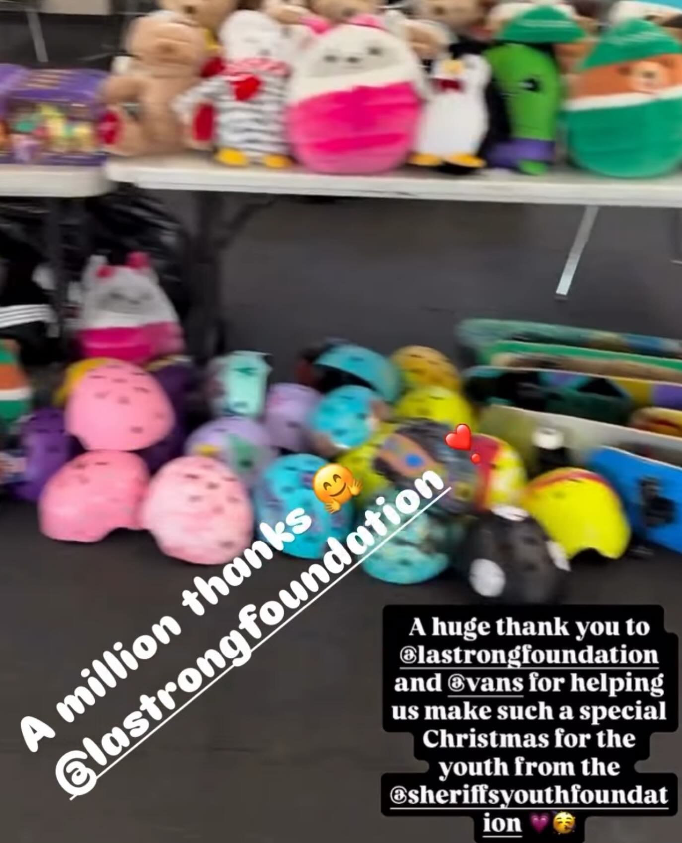 @lastrongfoundation is proud to support @sheriffsyouthfoundation with toys 🧸 for their holiday events. 

Thank you for the opportunity to work with you and your amazing team. 

@lastrongfoundation is Proudly working together &ldquo;All For One LA&rd