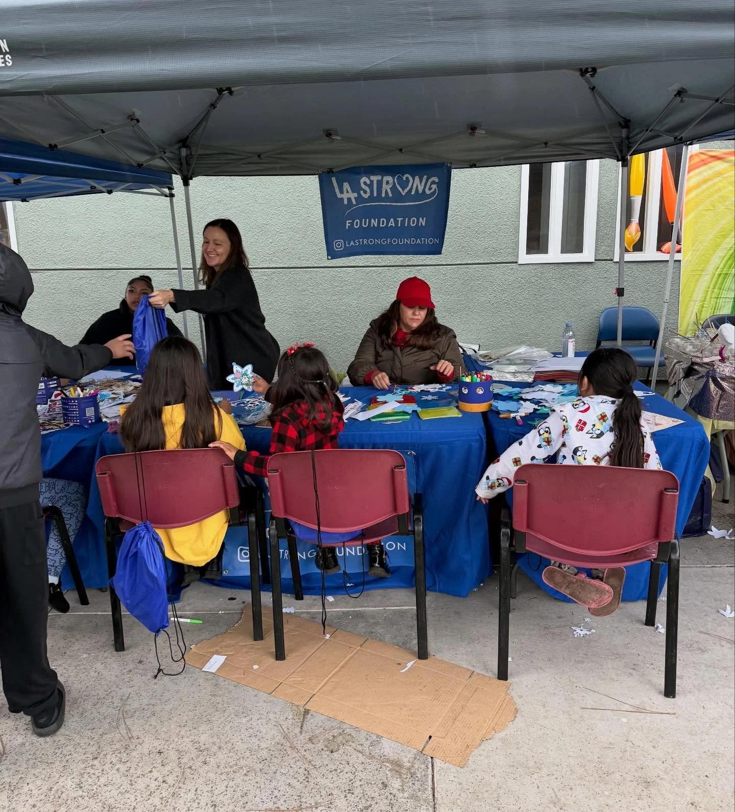 @lastrongfoundation is proud to support @thehelperfoundation with toys 🧸 and arts and crafts projects. 

Their mission is to support underserved communities throughout Los Angeles with sustainable development initiatives, focusing on education, heal