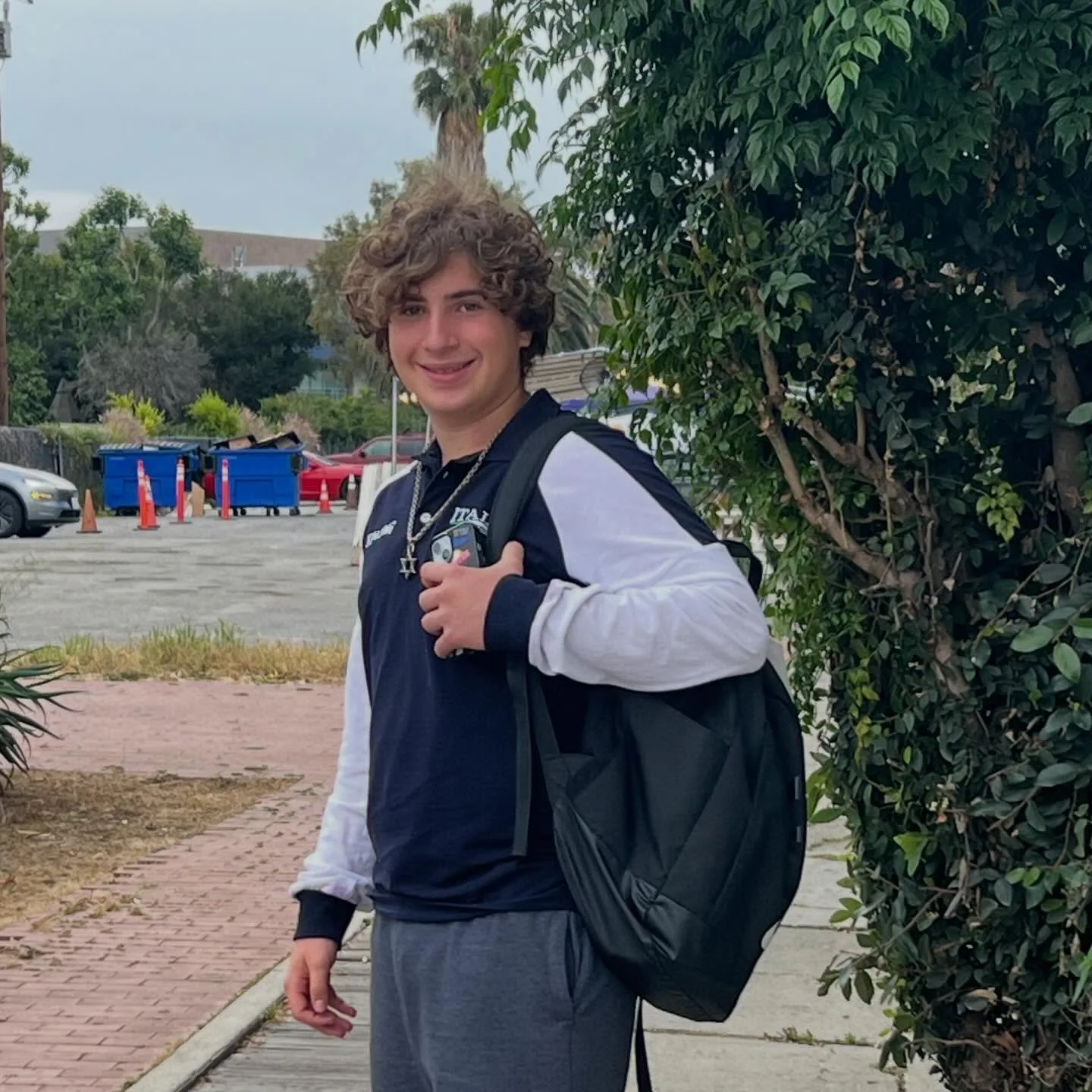 Many people have reached out and asked about volunteering. This includes youth and teens. 

We are very proud to announce that our son Jordan @jordan_a.c.e_kozler_ will be leading our youth and teen volunteering programs for the @lastrongfoundation 
