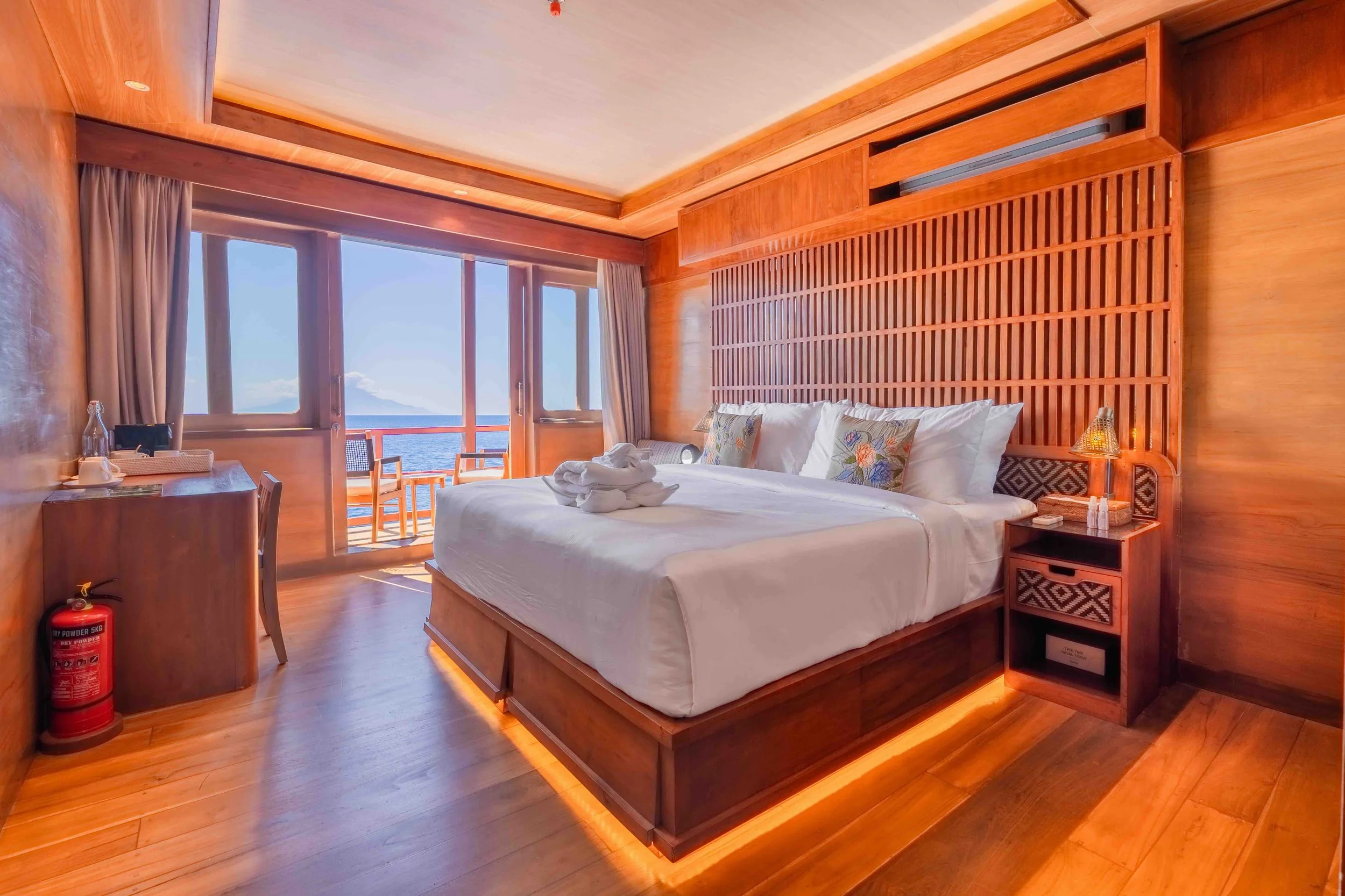 cabin upper deck - deluxe cabin 1-2.jpeg