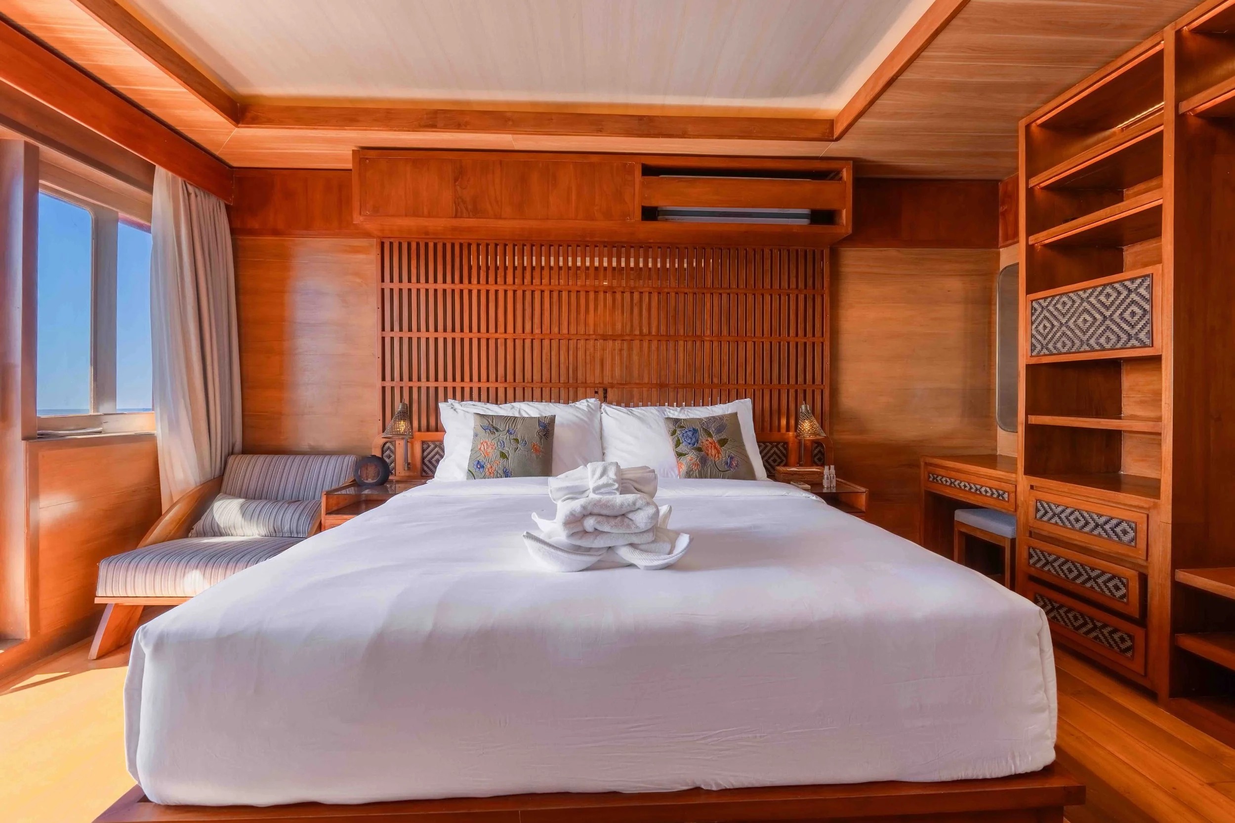 cabin upper deck - deluxe cabin 1-5.jpeg