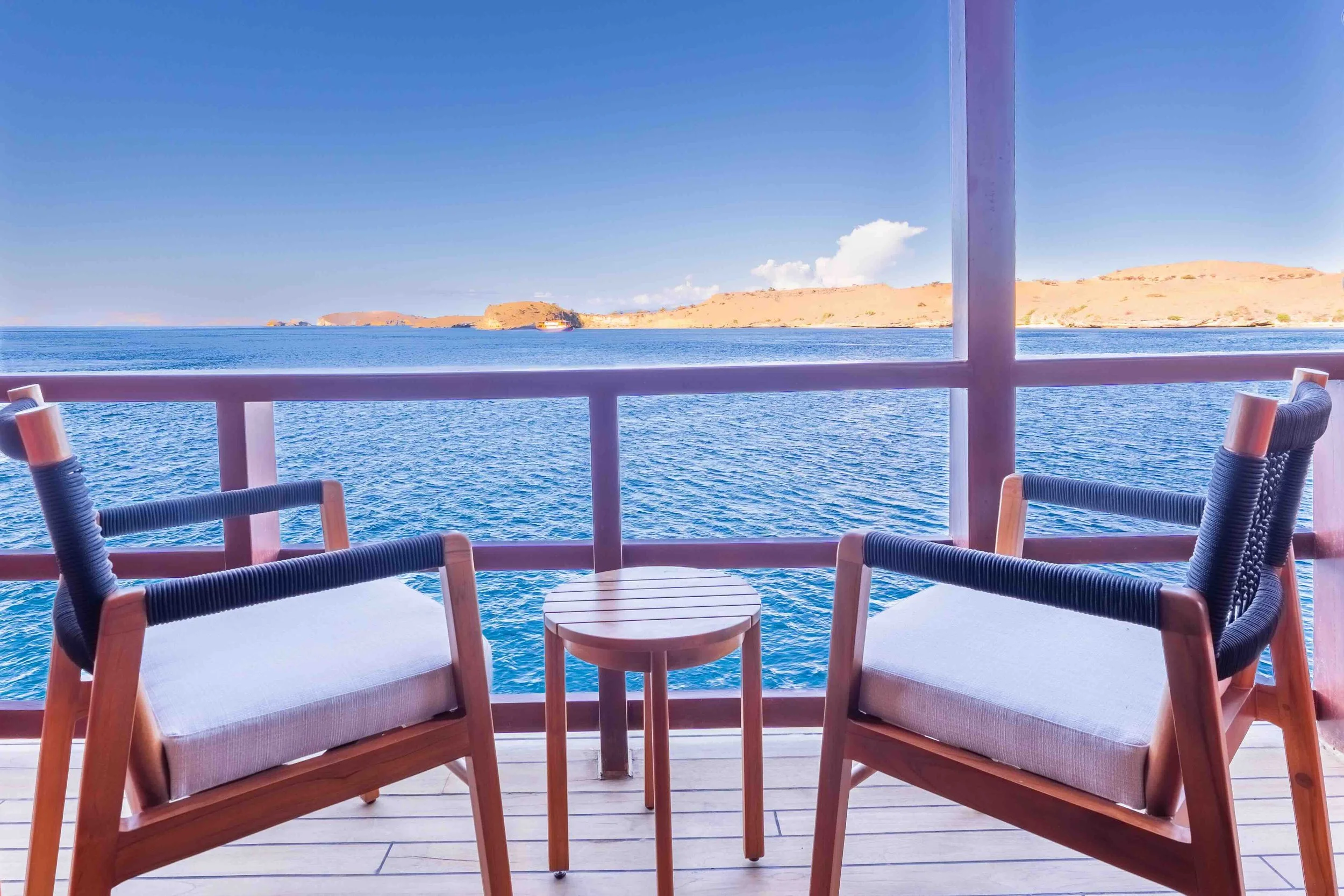 cabin upper deck - deluxe cabin 1-10.jpeg