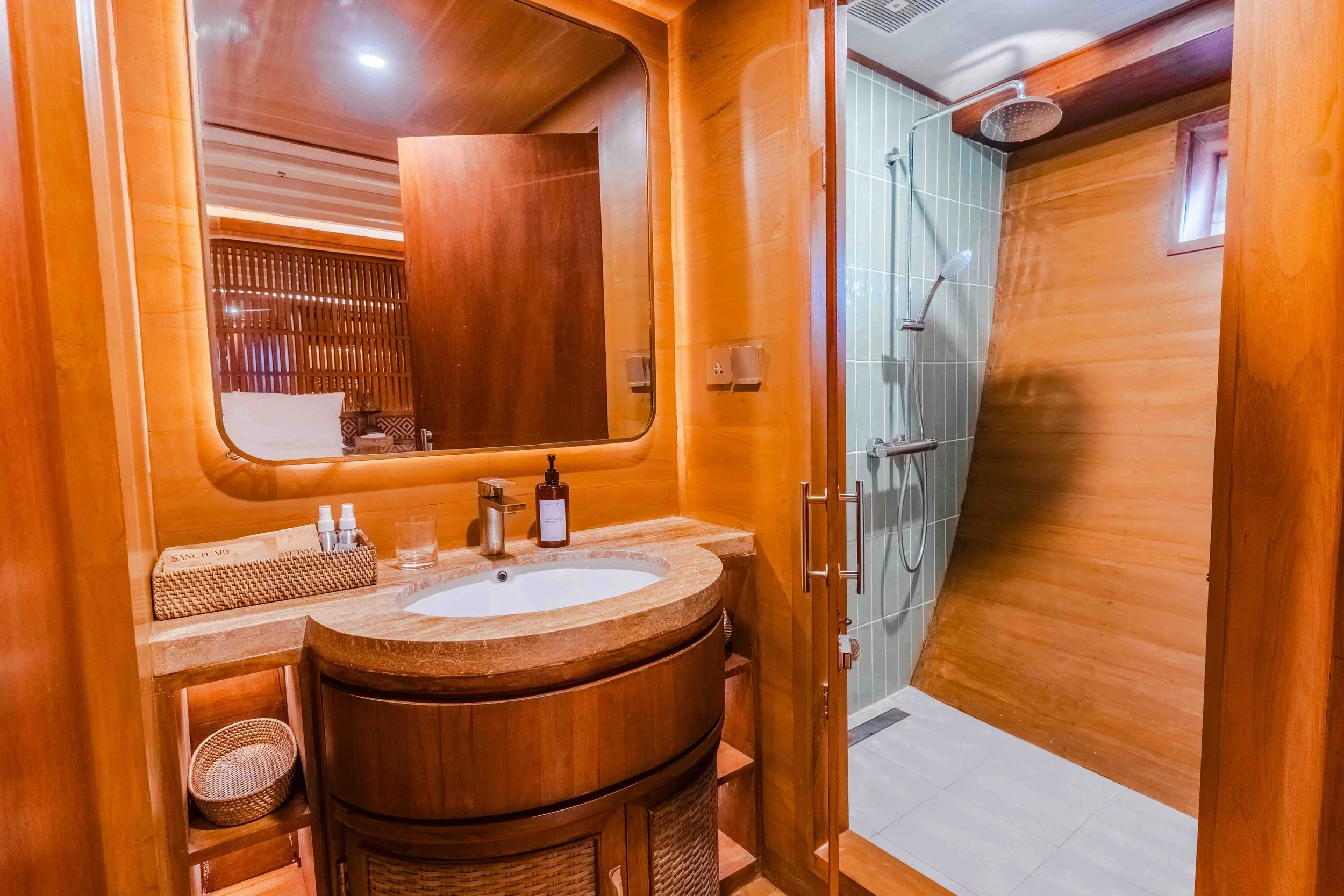 cabin 2 lower deck--6.jpeg