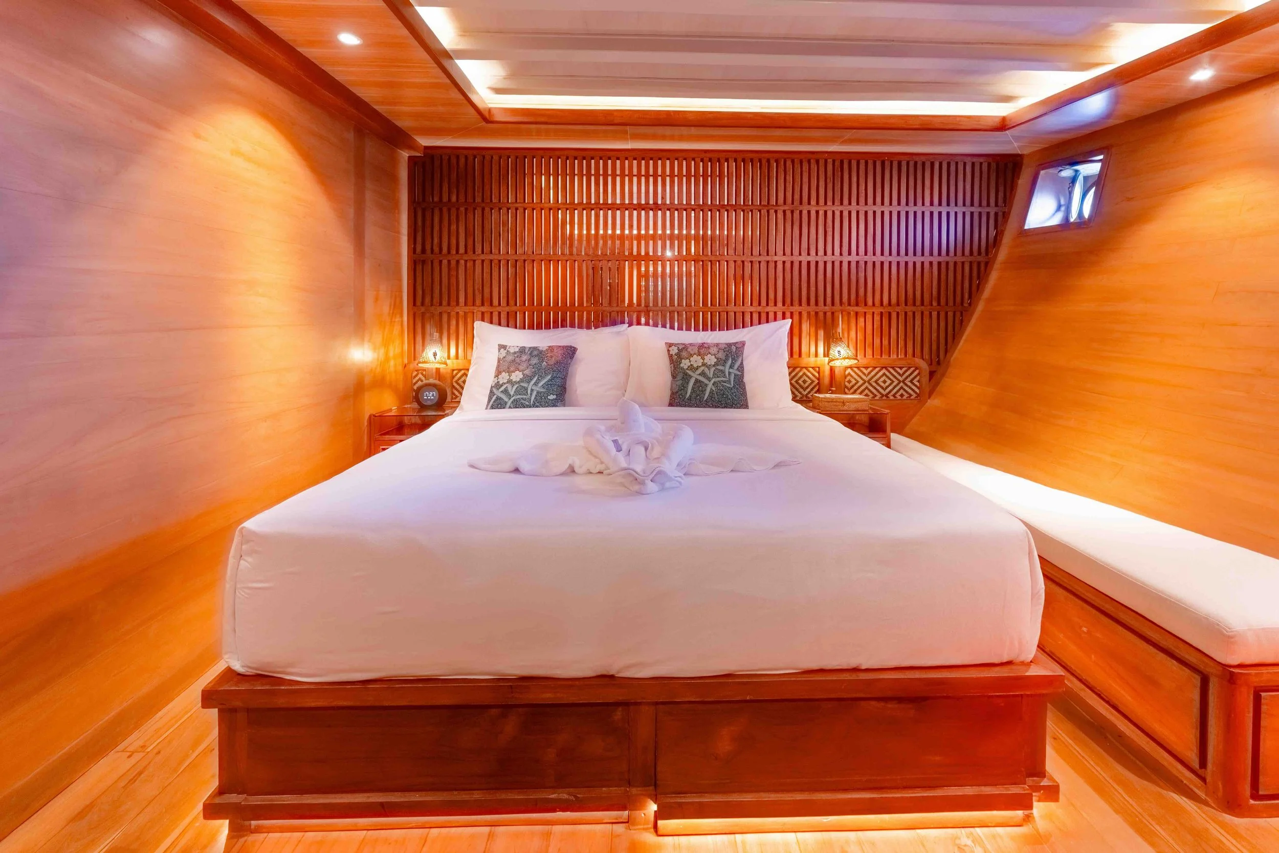 cabin 3 lower deck-3.jpeg