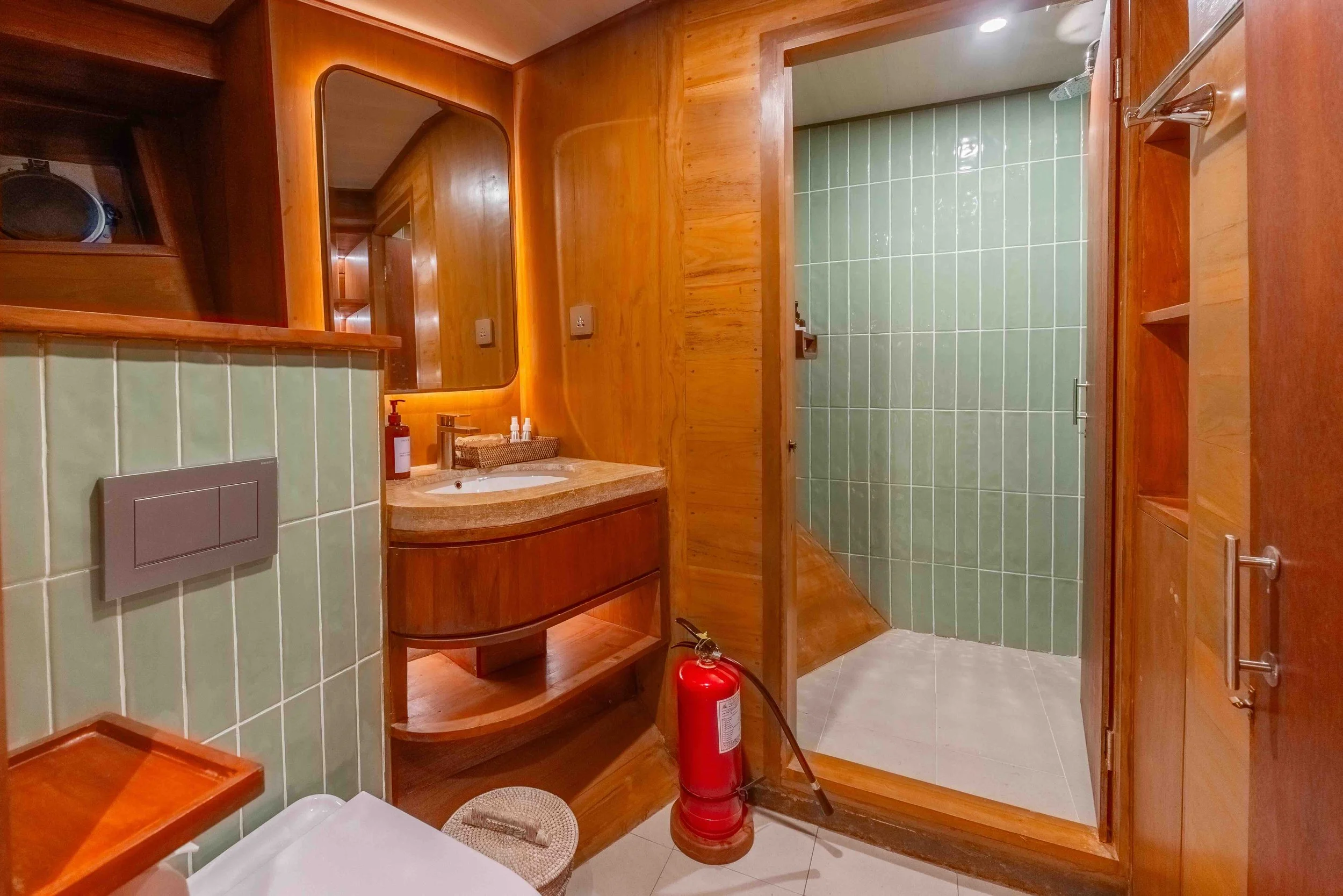 cabin 1 lower deck-3.jpeg