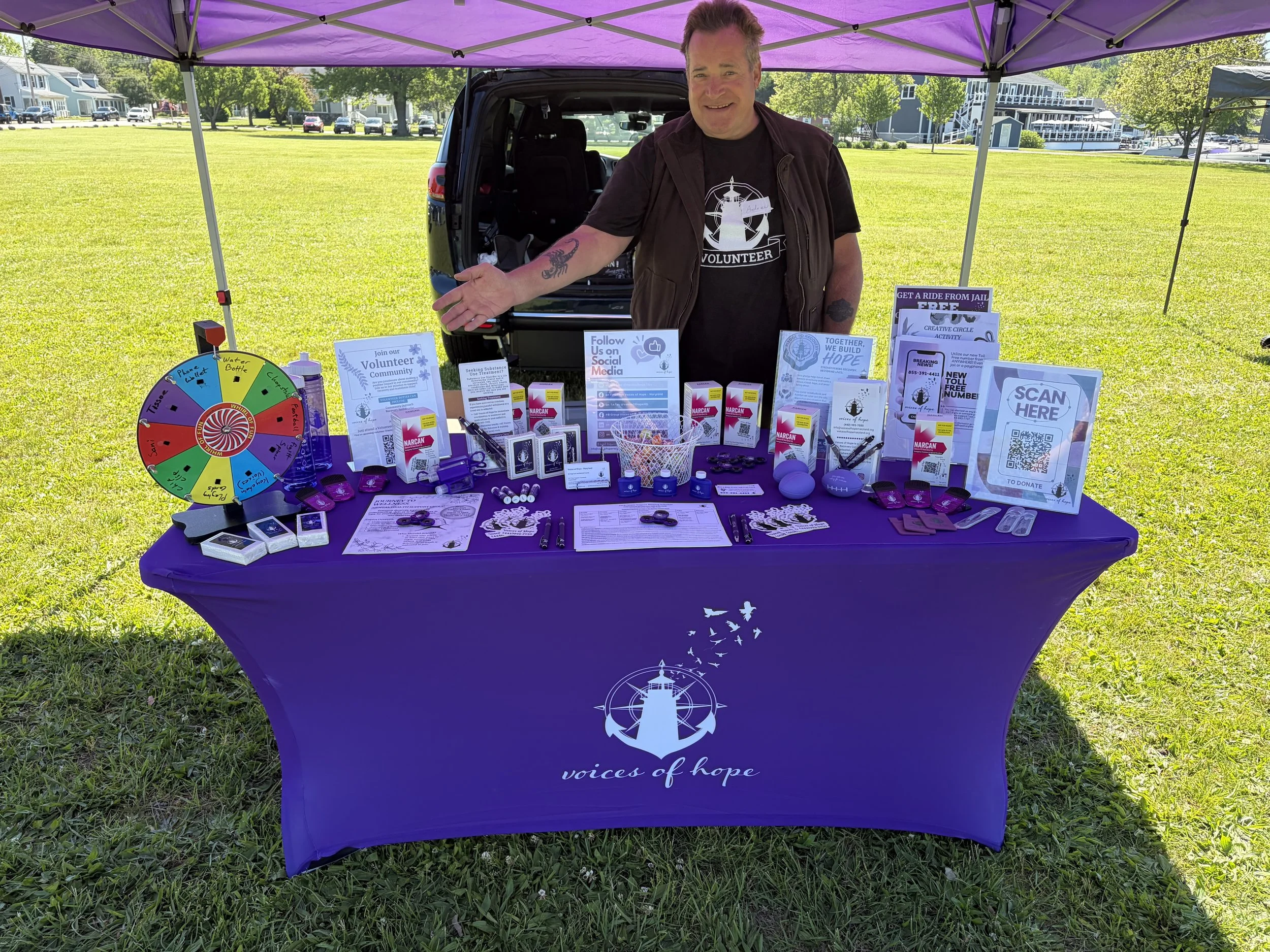  VOLUNTEER SPOTLIGHT: ANDREW 