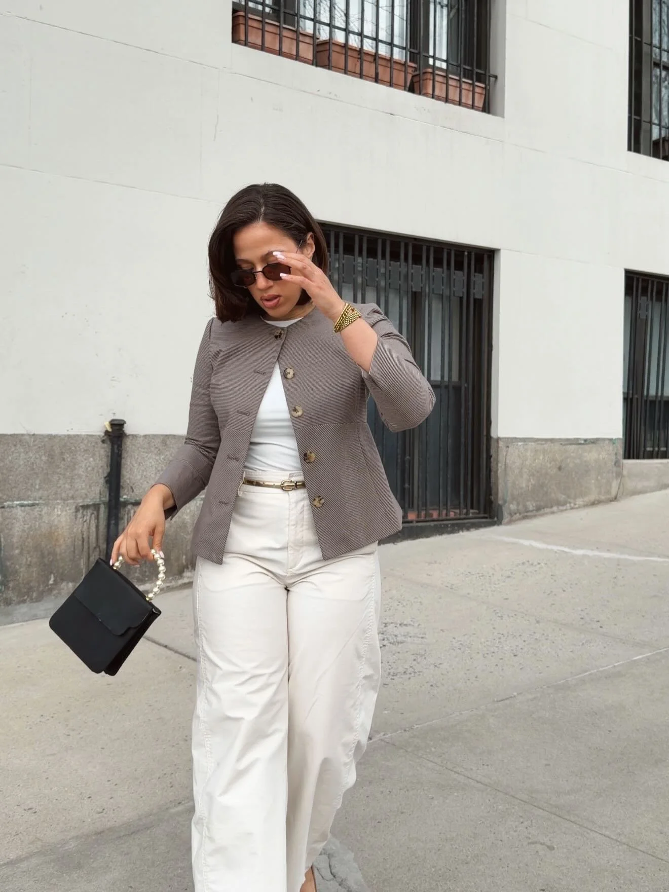 A simple fit but not a simple woman ✨

#latinacontentcreator