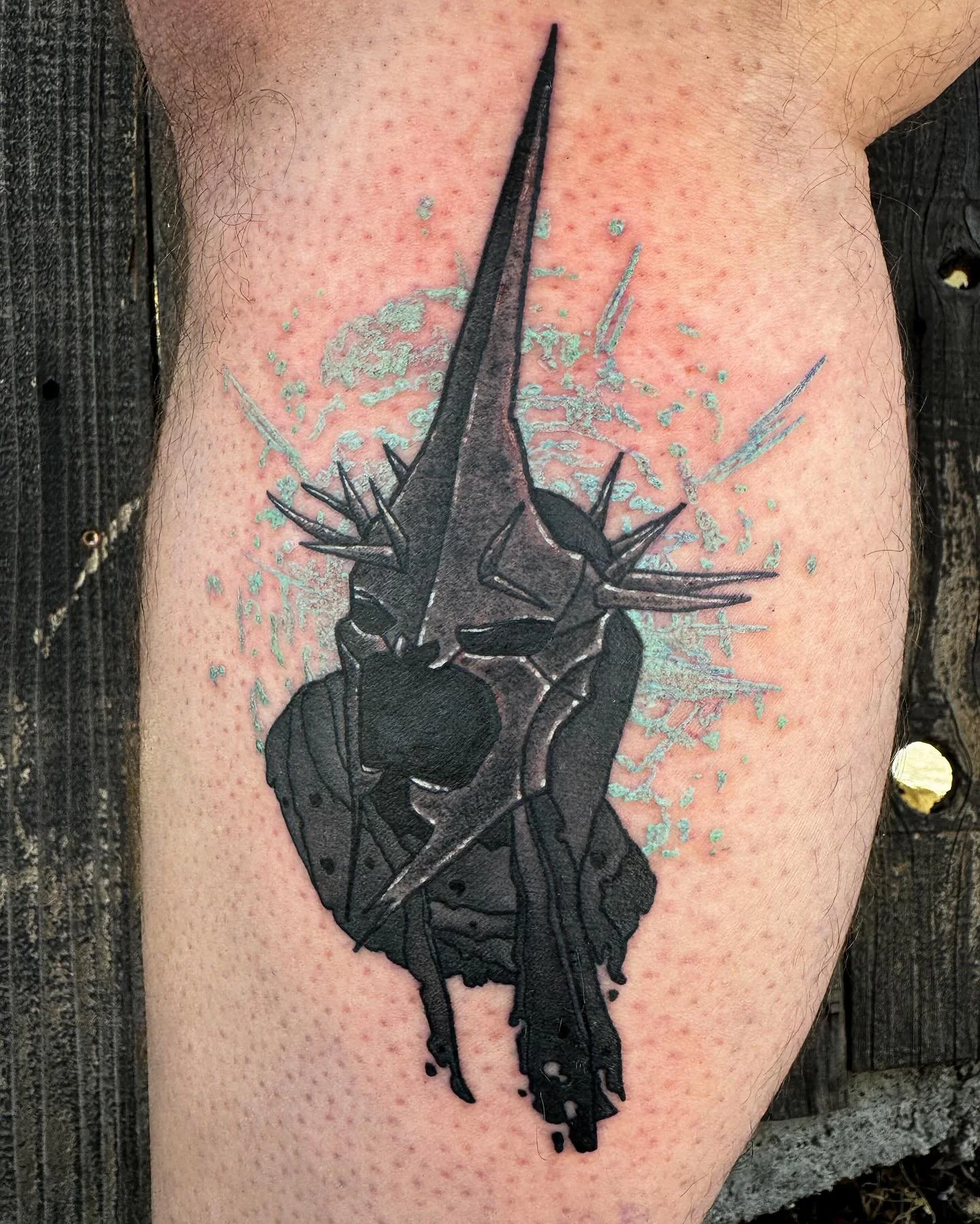 I am King of the Nazgh&ucirc;l, Lord of the Nine!
Huge thanks to Nathan for coming through over the weekend and getting this ultimate baddie. If you know me, you know I love the Witch King of Angmar. I&rsquo;ve tattooed quite a few of these now and e