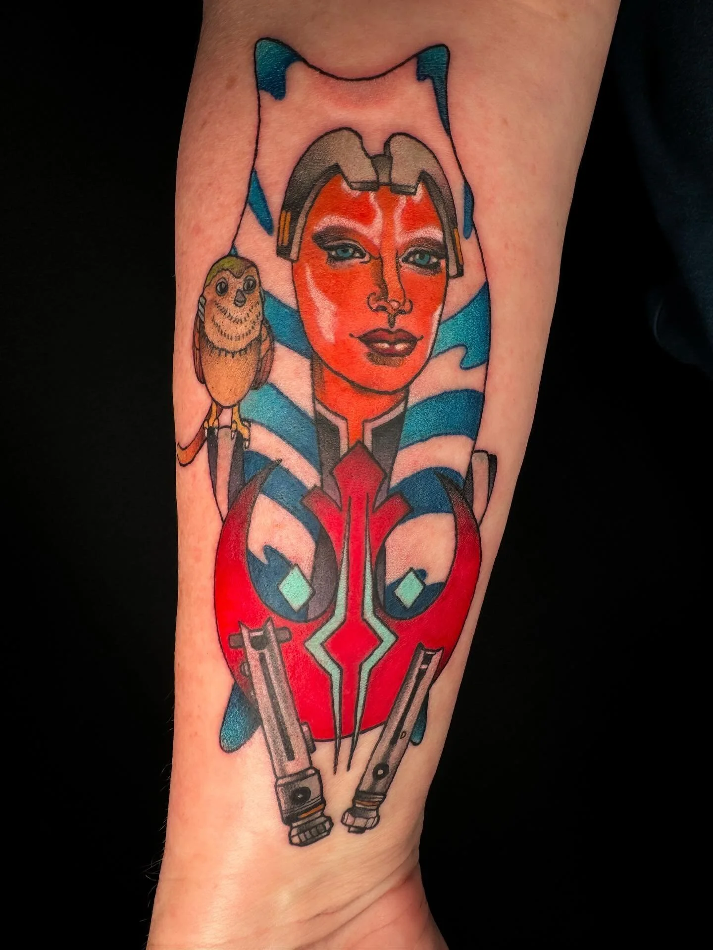 🔷🔸 I AM NO JEDI 🔸🔷
Some love for the one and only Ahsoka Tano for my client Ann the other day. She gave me some key subjects and let me loose on this one. We opted for a &ldquo;Rebels&rdquo; era Ahsoka with a more mature face which also helped ti