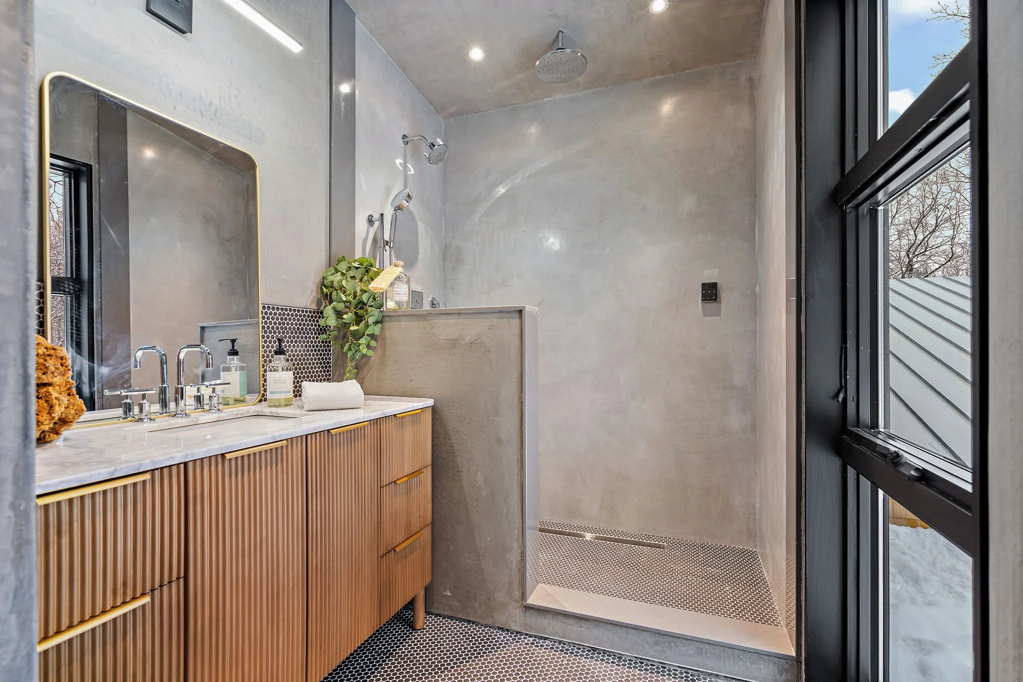 49-web-or-mls-5 Seymour-1.jpg