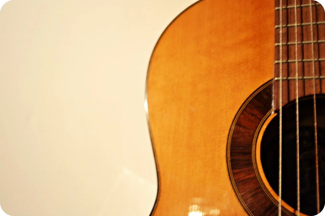 my_beautiful_guitar____by_tiffaniusa-d4qduol.jpg