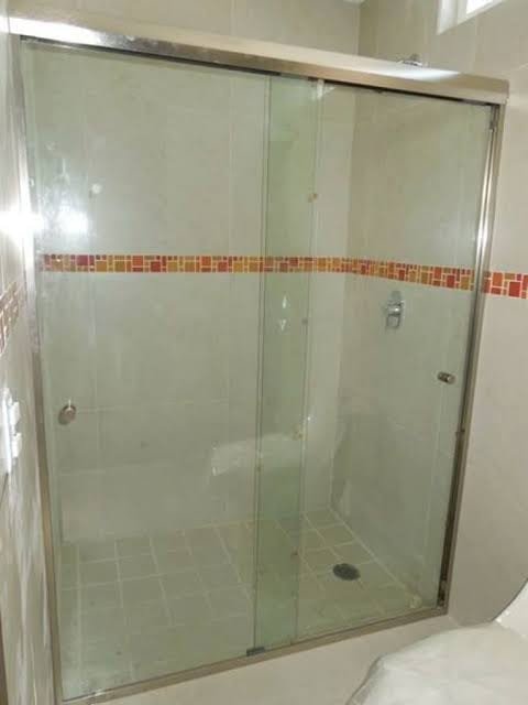 CANCEL DE BAÑO TEMPLADO 6MM