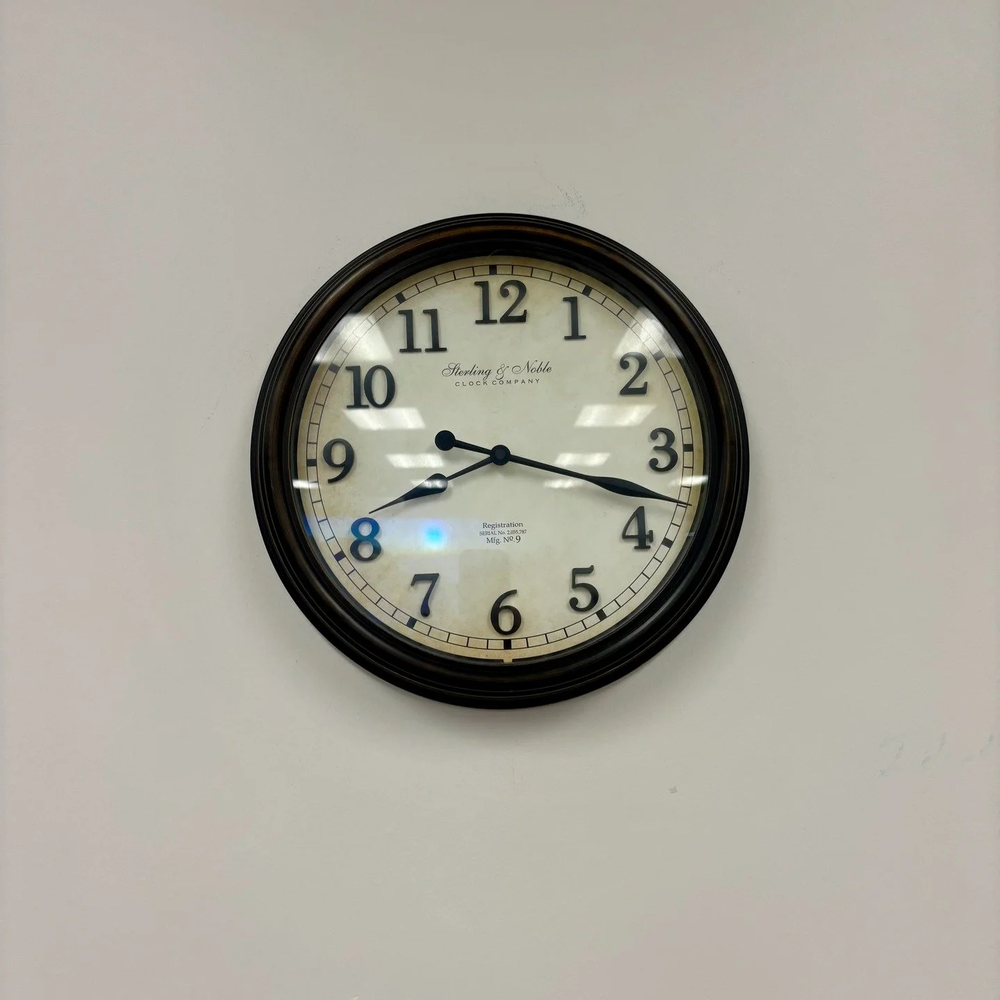 Timing is everything when giving a keynote.

I usually wear a watch to help manage the flow of my talk, but yesterday I left it at home. No problem, the clock on the back wall would do the trick.

Well&hellip; 45 minutes into my keynote, I looked up 
