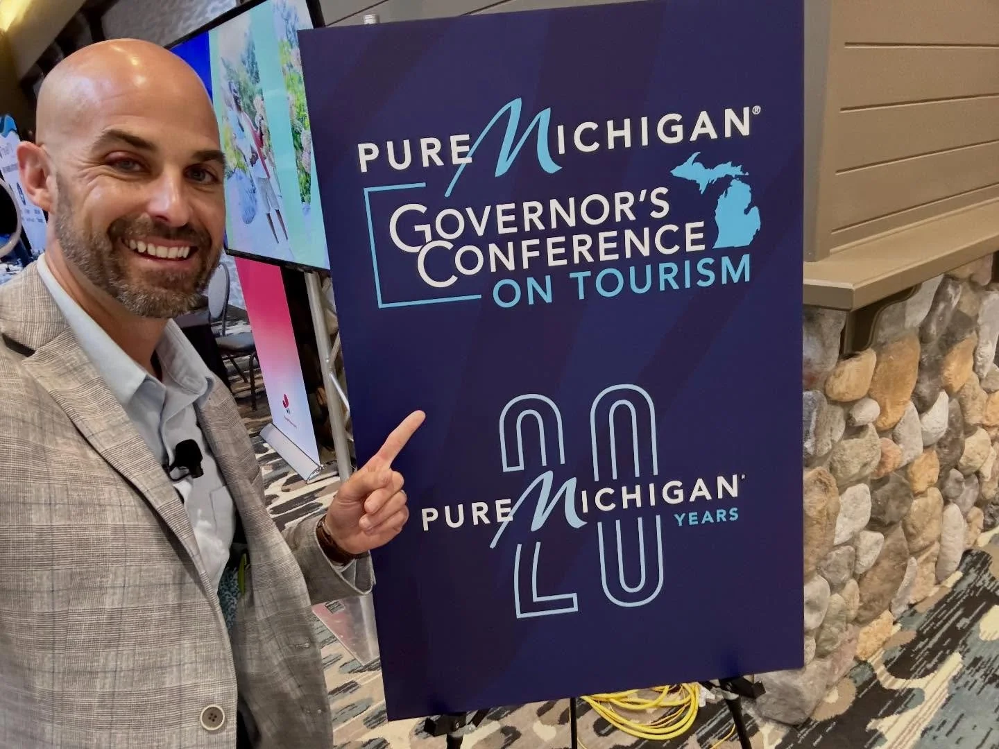 Incredible time at the @puremichigan Governors Conference on Tourism today. Thank you to Michigan Economic Development Corporation for bringing all of us together! 

Excited for the future of Michigan Tourism and thankful to have giving the closing k