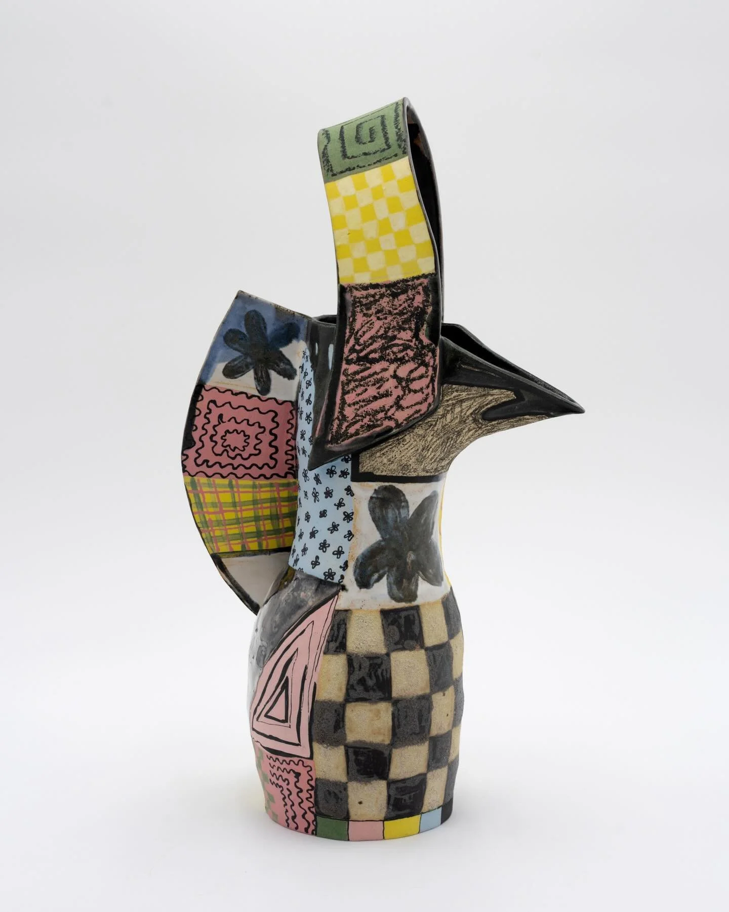 Fresh Corinna Cowles in the gallery! 

Functional pitcher AND snazzy sculpture 🪩

Corinna Cowles
Pastel Pitcher, 2025
stoneware
15.5 x 8.5 x 4.5 in