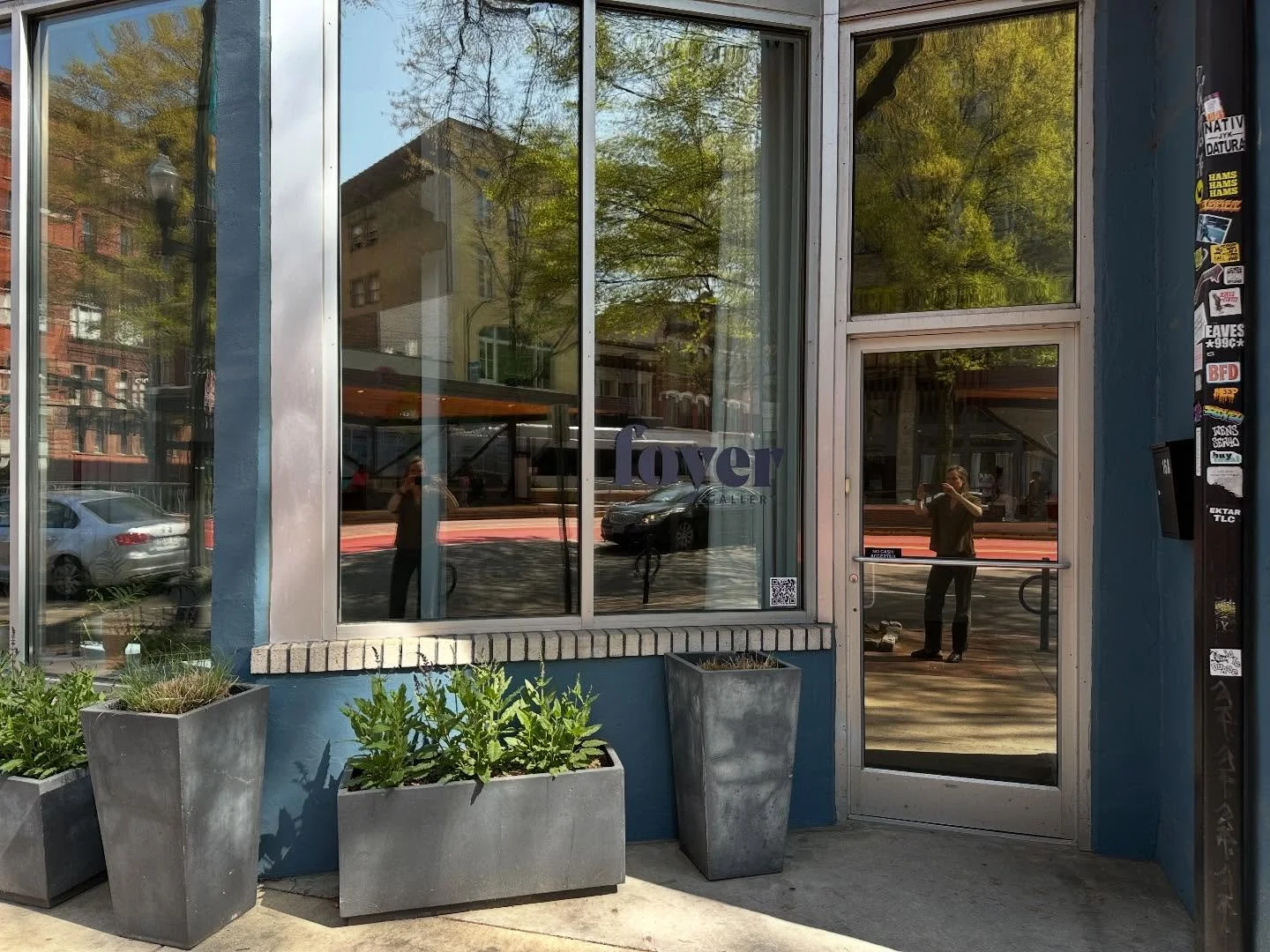 Foyer will be open by appointment (or by chance) only this Thursday and Friday until 5pm on Friday evening when the solo exhibition of @racheljeffersstudio "Monday Alchemy" opens to the public during @rvafirstfridays 
@richmondartsdistrict 