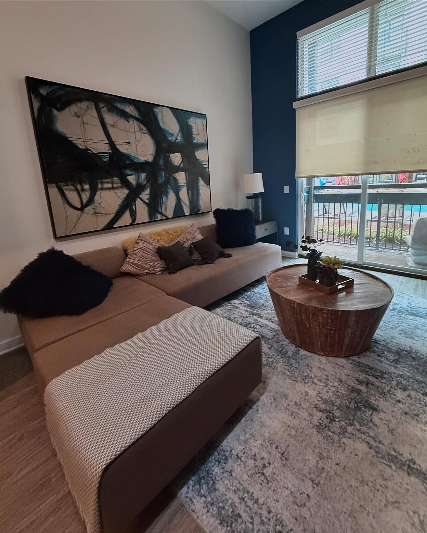 Germantown // 1 Bed // $1731+ // 712 - 770 sq ft 

💰This property is currently offering up to 2 months free on a 12-15 month lease💰

*Pricing, availability, and specials are subject to change at any time. 

Text me for more details and start your F