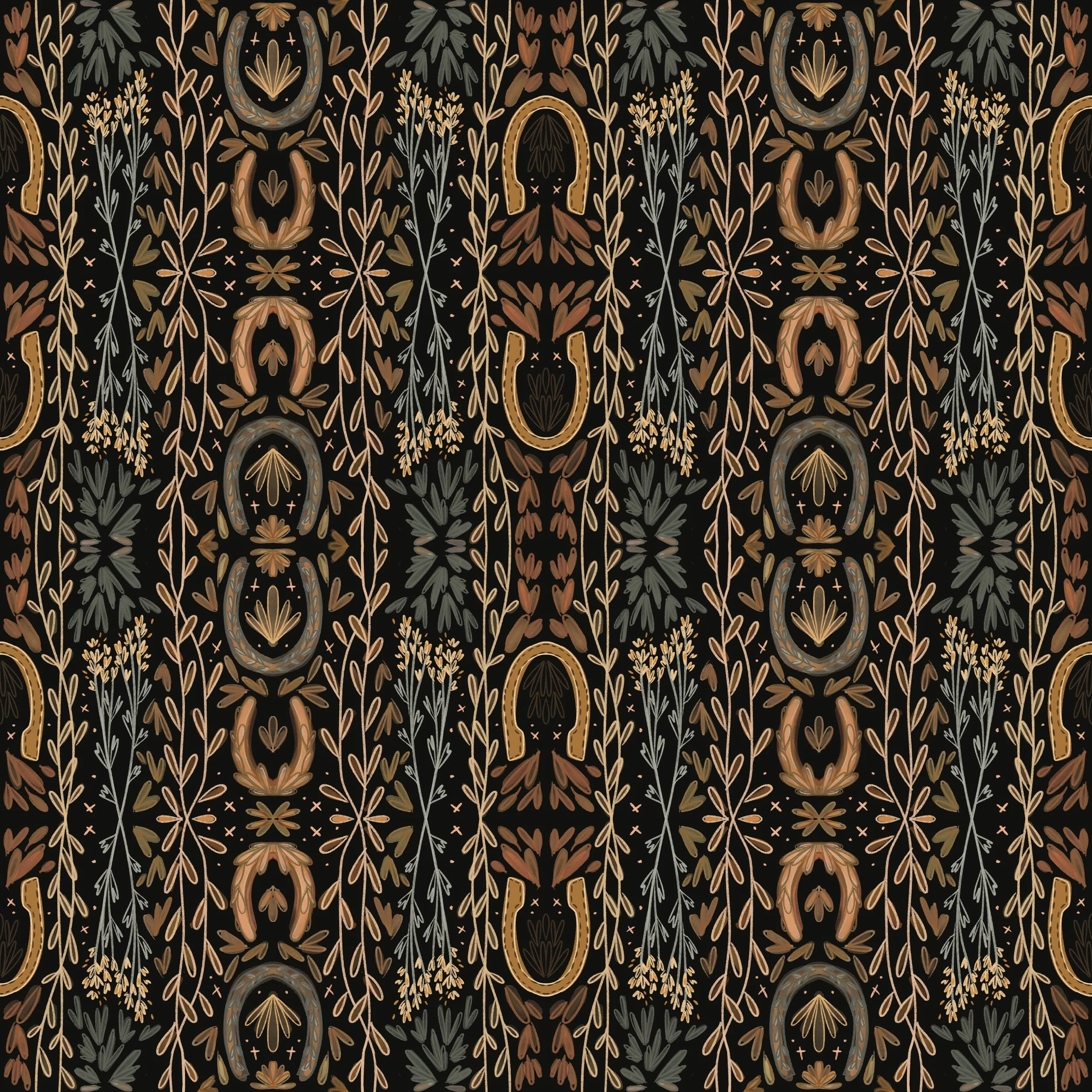 Horseshoe Floral Chic in Midnight