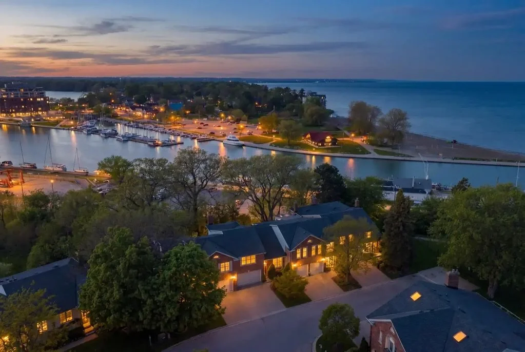 FOR SALE
5 Carn Castle Gate Townhouse 23 | St. Catharines

2 Beds + 2 Baths
2269 SQFT
$999,000
MLS: X13160666
Open Houses: Sat May 22 + Sun May 24 | 2-4

Perched atop the charming waterfront neighbourhood of Port Dalhousie, the desirable Harbour Poin