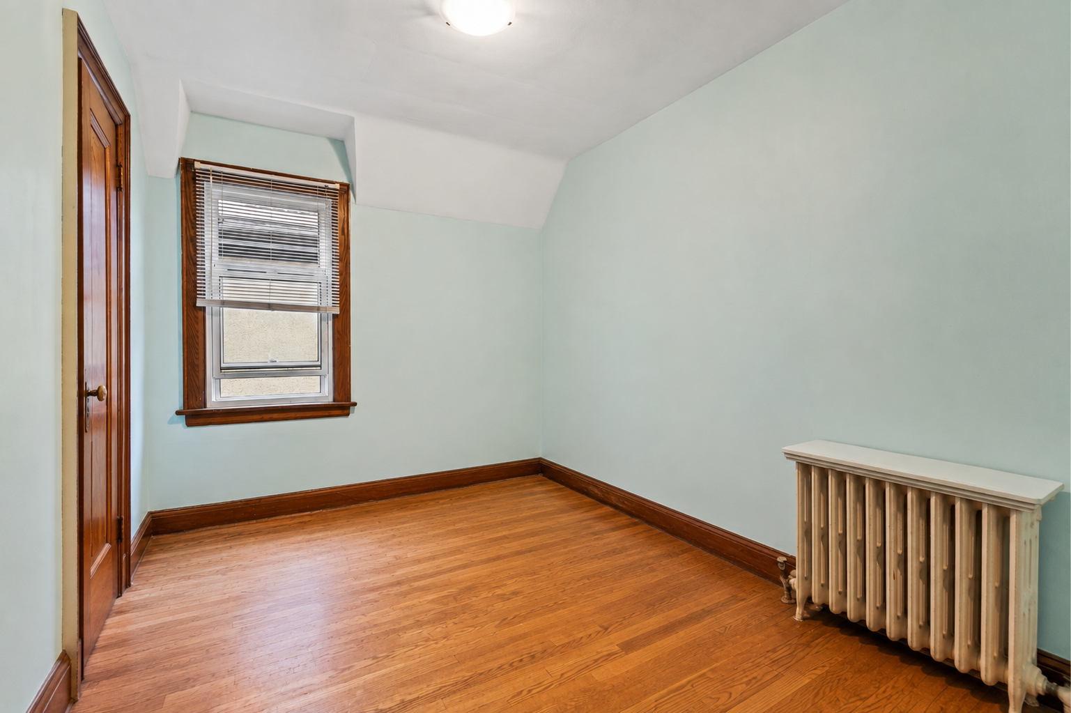 55 Maple Upper Bedroom 1.png