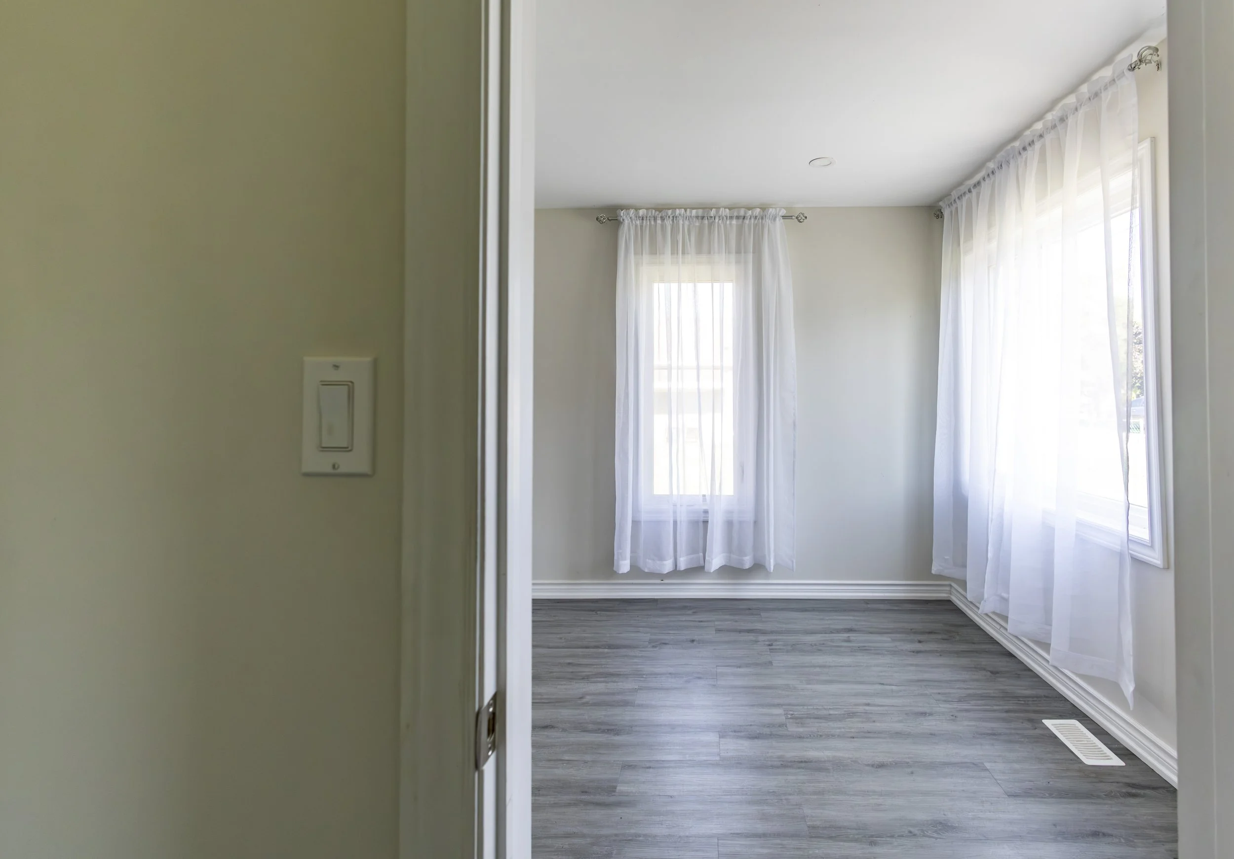 Miller Cowley Real Estate 45 Parker Street St Catharines House for Sale00019.JPG