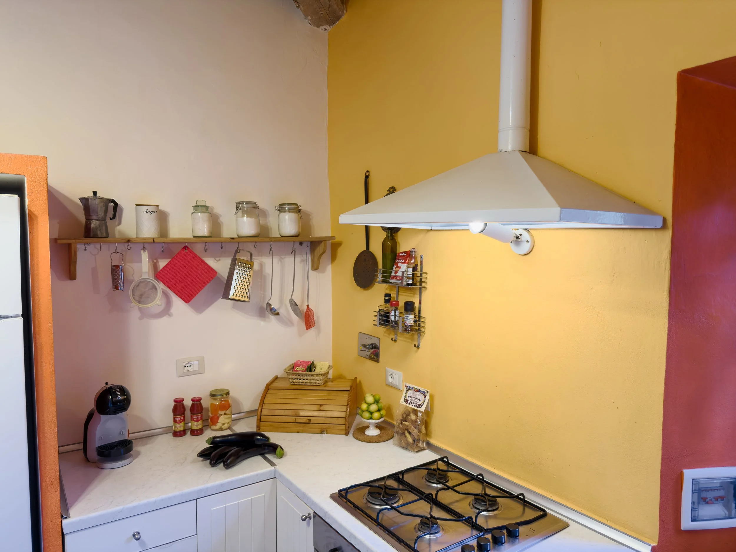Casa_del_noce_kitchen_01.jpg