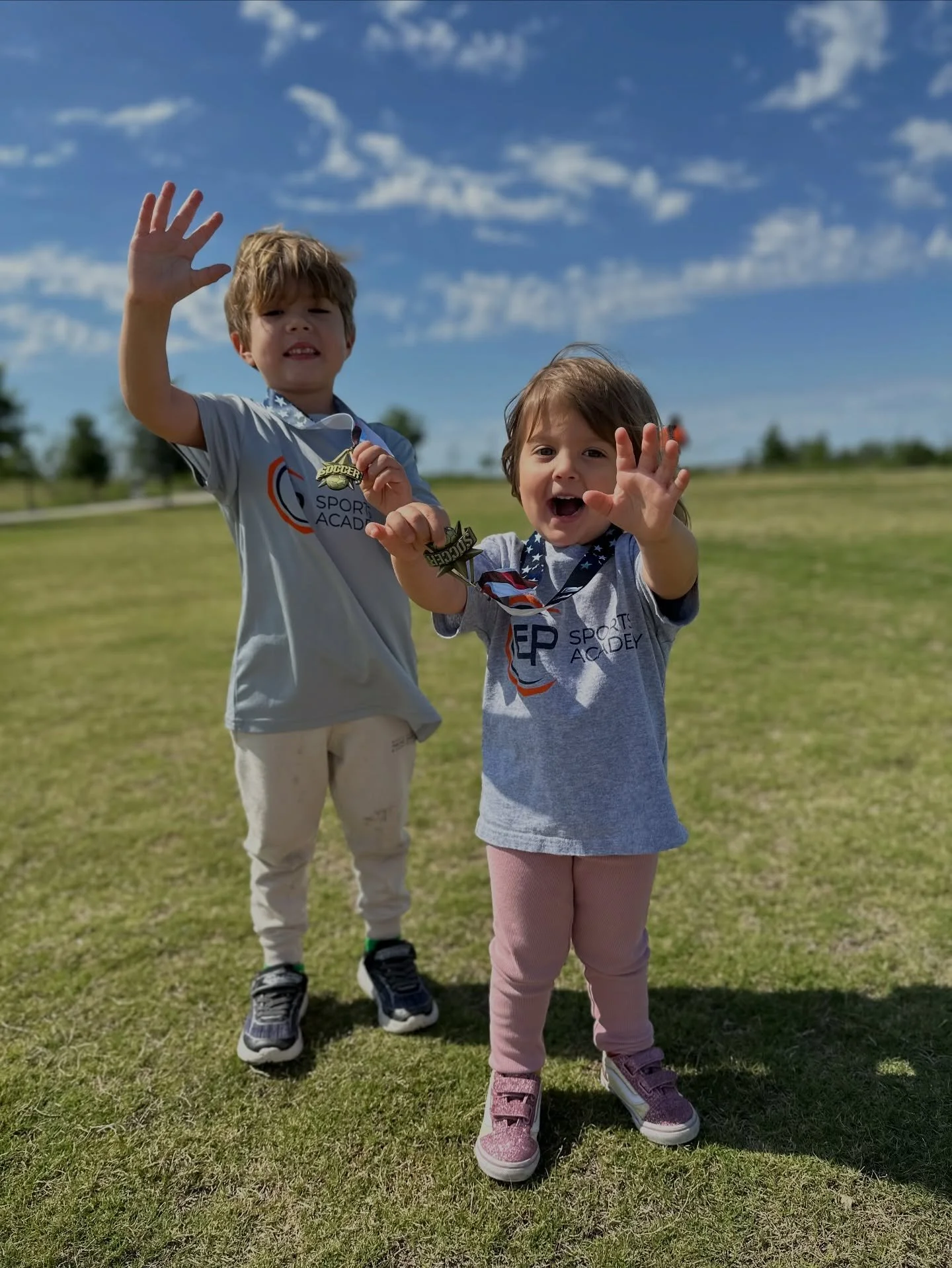 Hands up if you&rsquo;re ready for Winter Soccer! 🙌⚽️ Littles (ages 2&ndash;4) kicks off January 10!

Our pathway grows with your child&mdash;from toddler years through high school&mdash;with intentional coaching, structured play, and a progression 