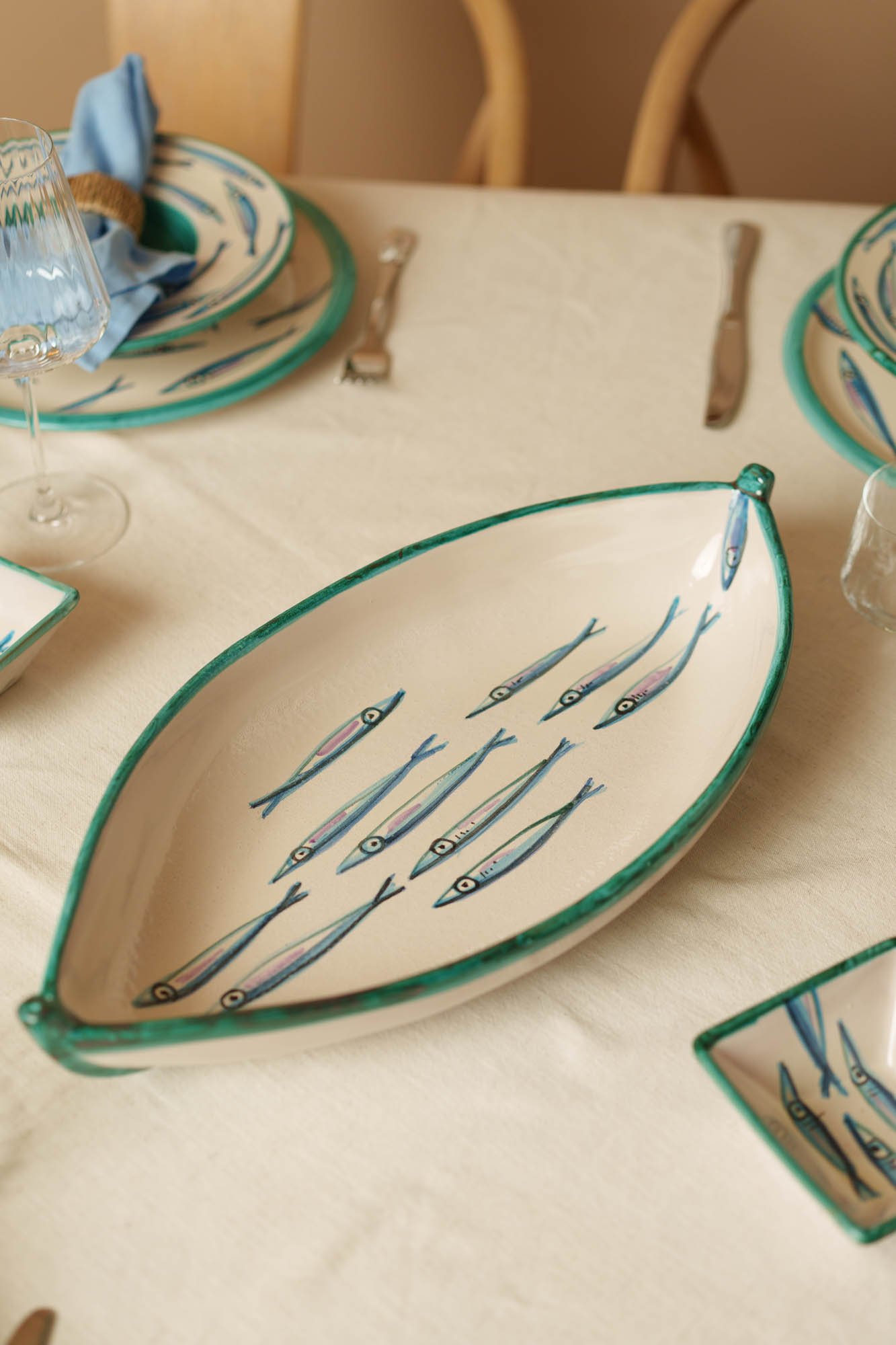 Håndmalt italiensk keramikktallerken med personlig design fra Amalfi