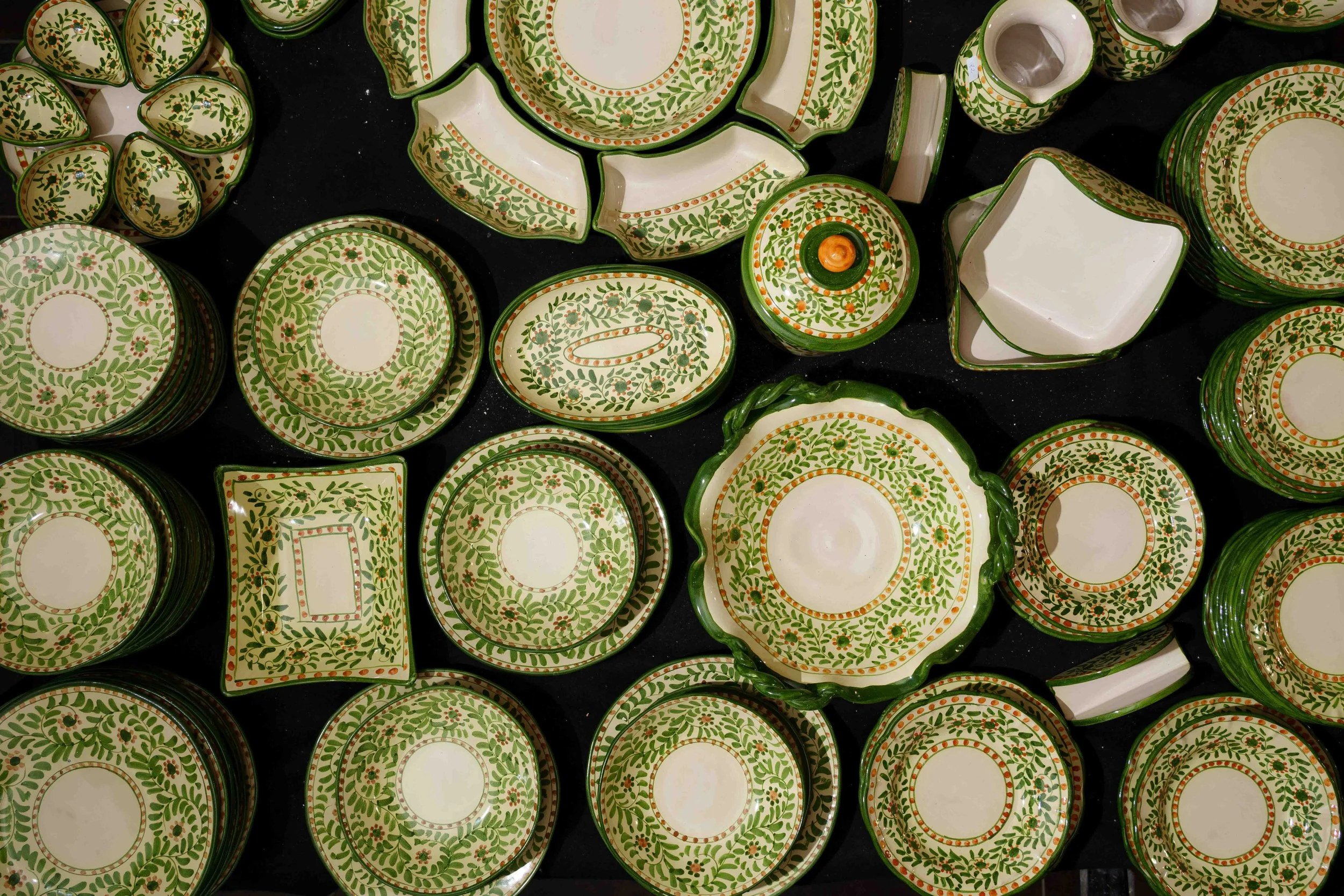 Håndmalt italiensk keramikktallerken med personlig design fra Amalfi