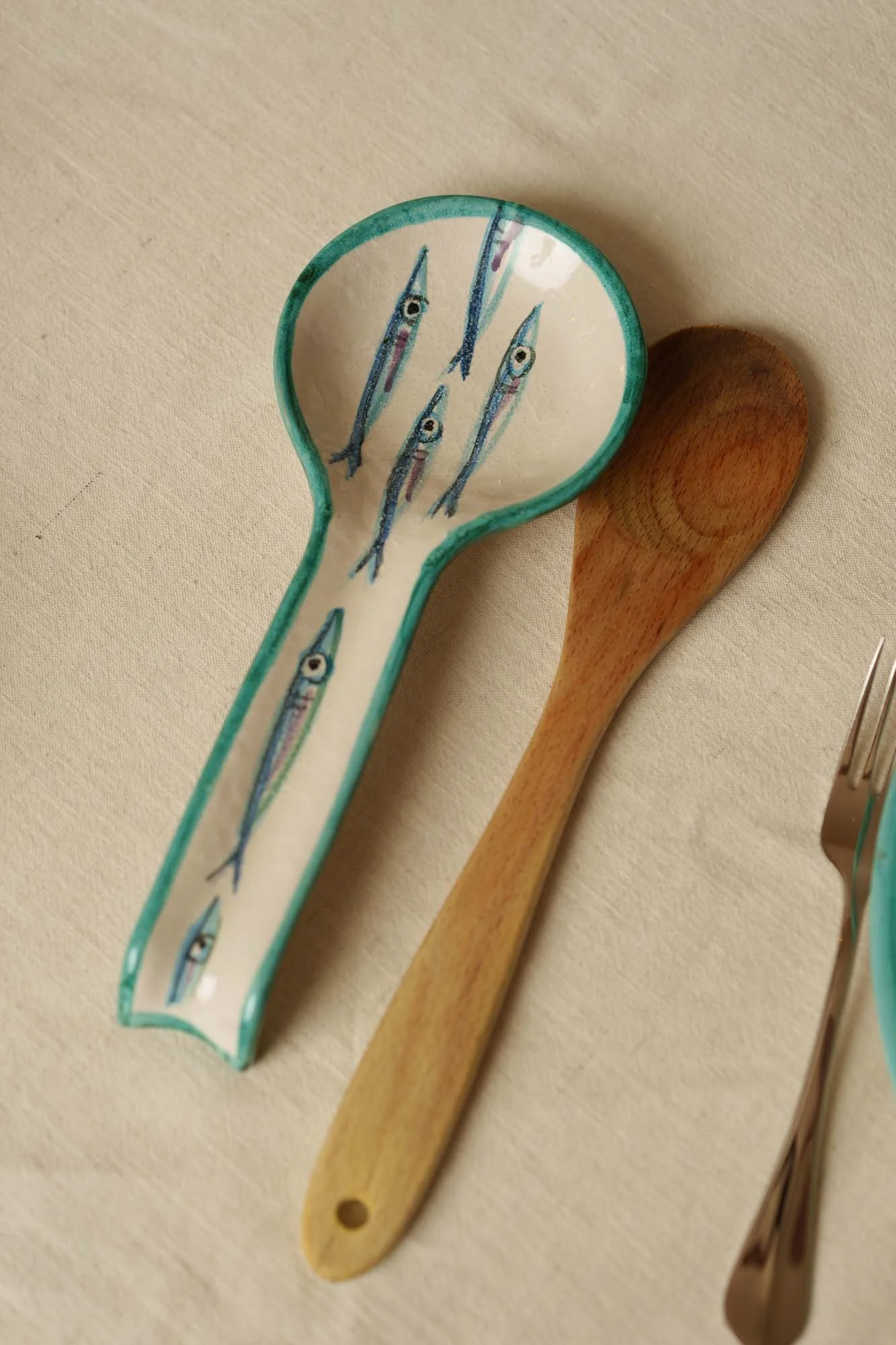 Håndmalt italiensk keramikktallerken med personlig design fra Amalfi