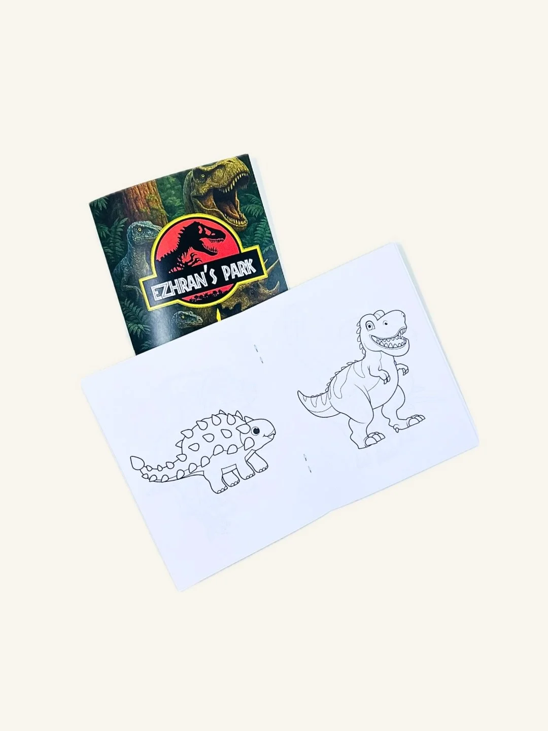 Custom coloring books for a #jurrasicpark themed party 🦕 🦖 

#dinosaur #dinoparty #handmade #partyfavours