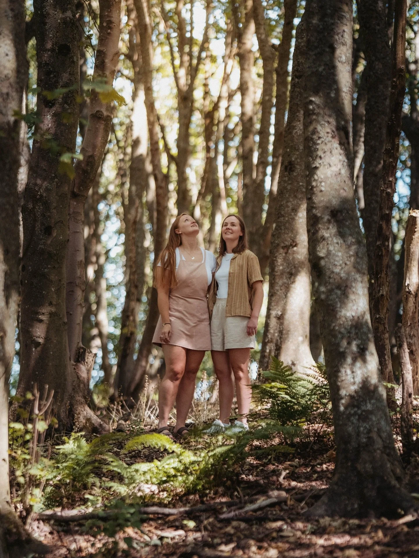 🌳🦌🪾🌲
.
.
The beautiful @charli_browning and @pip_price 
.
.
.
.
#engagementshoot #candid #weddingvideo #weddingvideography #weddingvideographer #ukweddingvideographer #worcesterweddingvideographer #dorsetweddingvideographer #lensculture #document