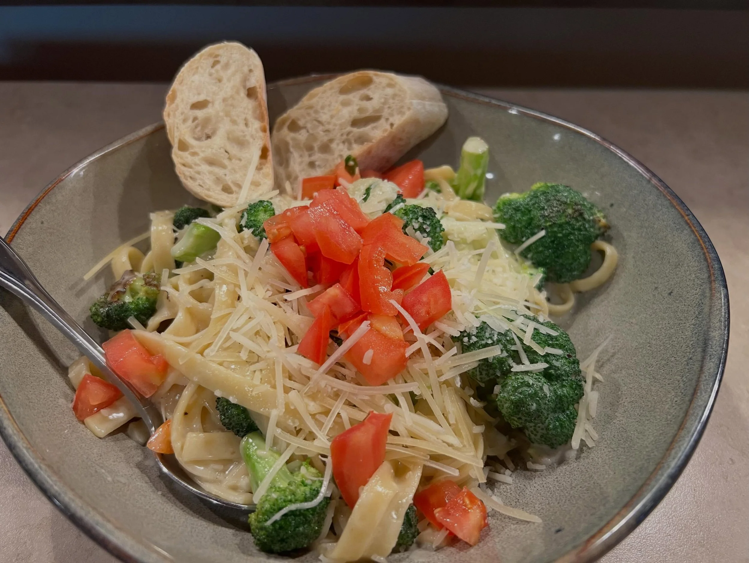 Tired from the run or watching the runners or maybe from the wind?!?! Stop by the Pub for some pasta, pizza or Lake Superior Whitefish/Trout&hellip; want to stay in tonight&mdash;we have online ordering available at madisland.com

#thepubonmadelineis