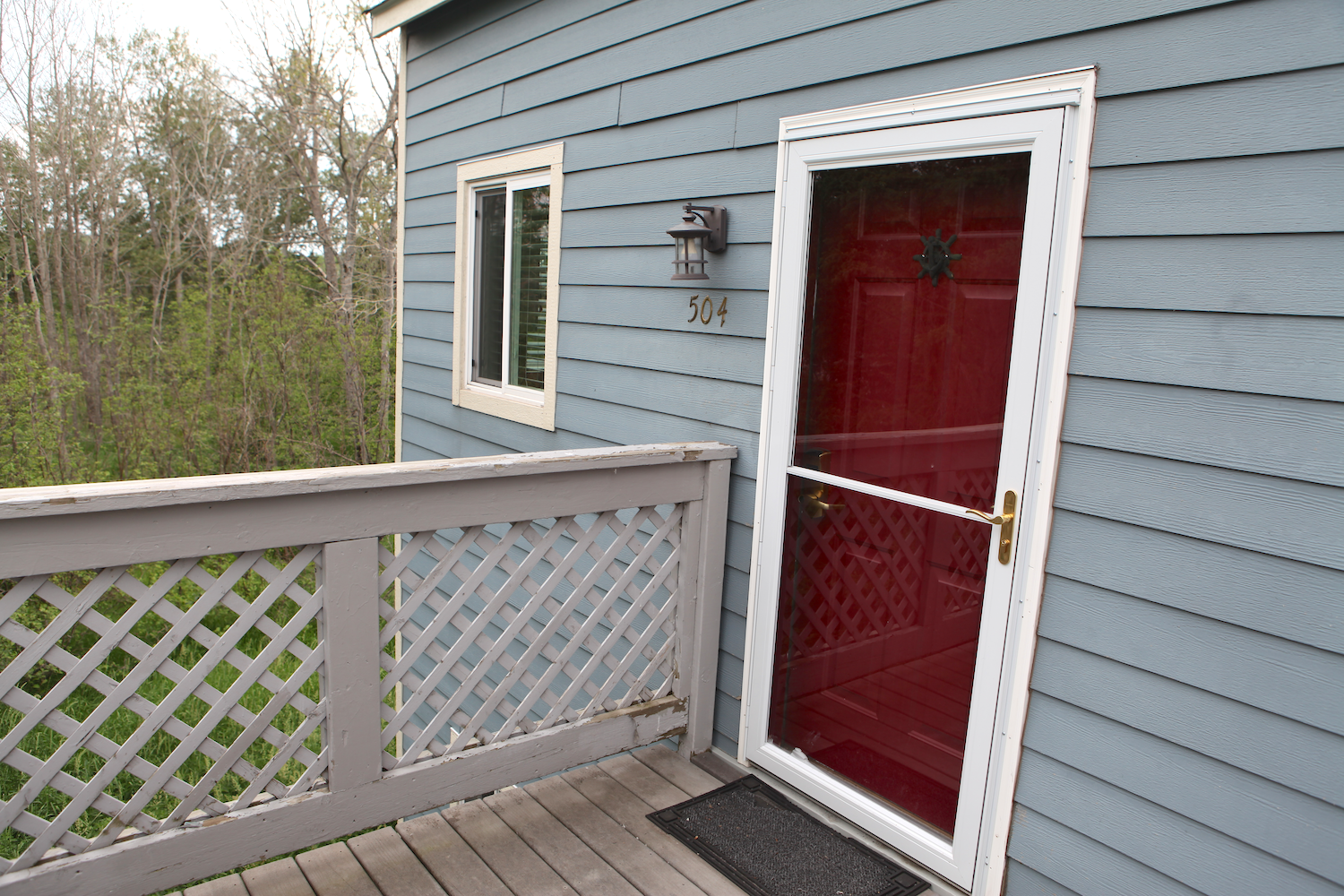 entry door 504a.png