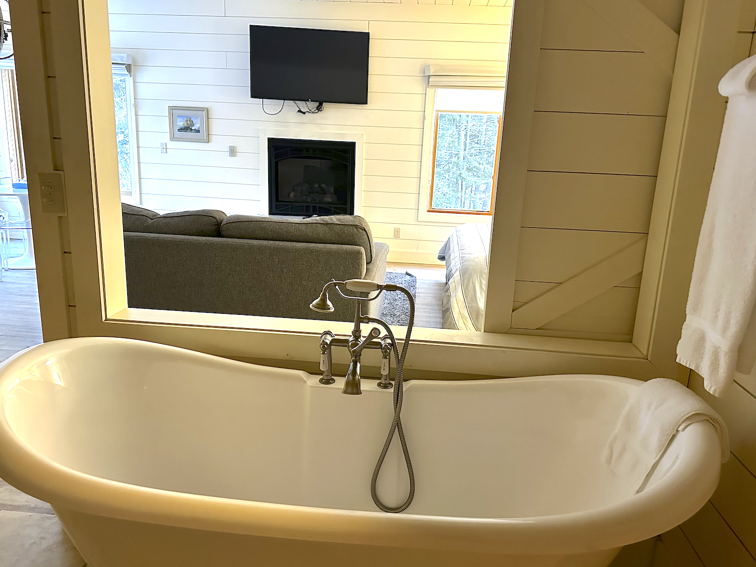 soaking tub.png