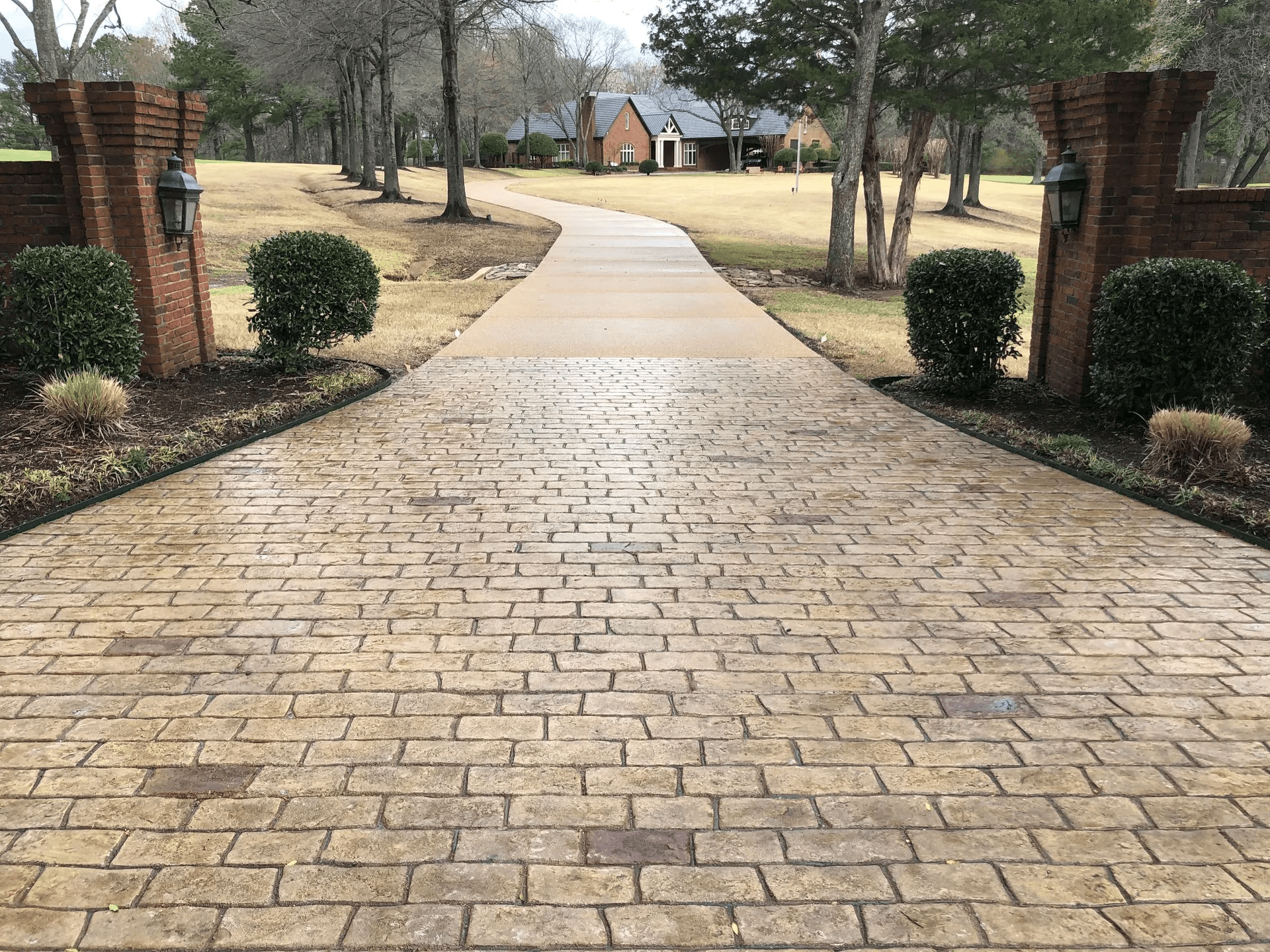 baltz-and-sons-concrete-gallery-driveway(35)-1920w.png