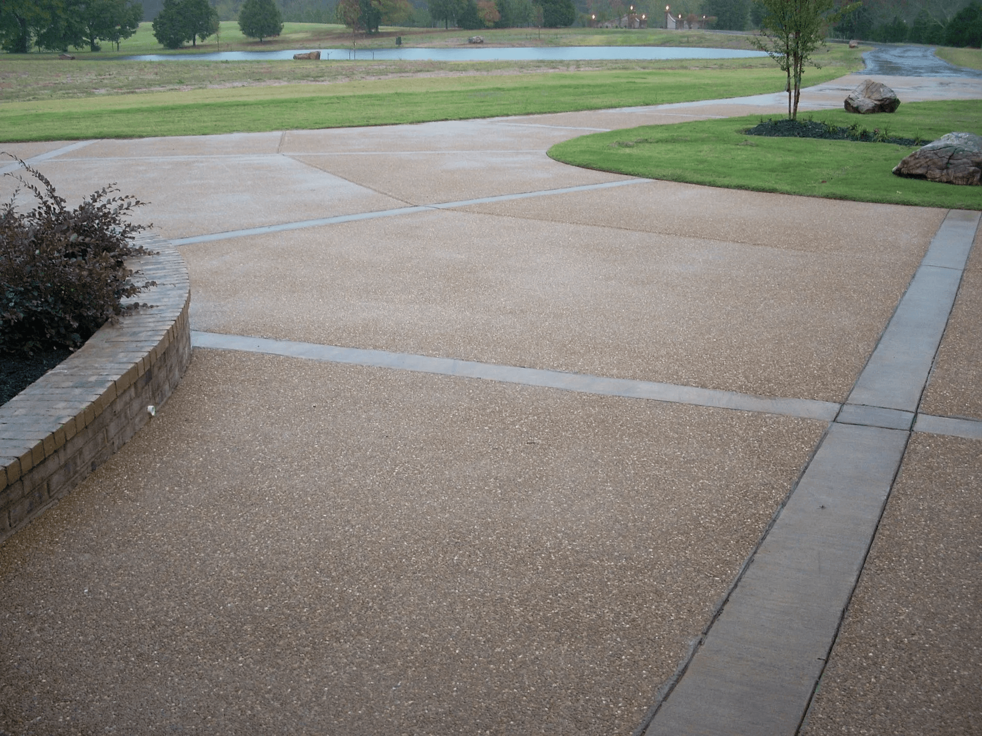 baltz-and-sons-concrete-gallery-driveway(44)-1920w.png