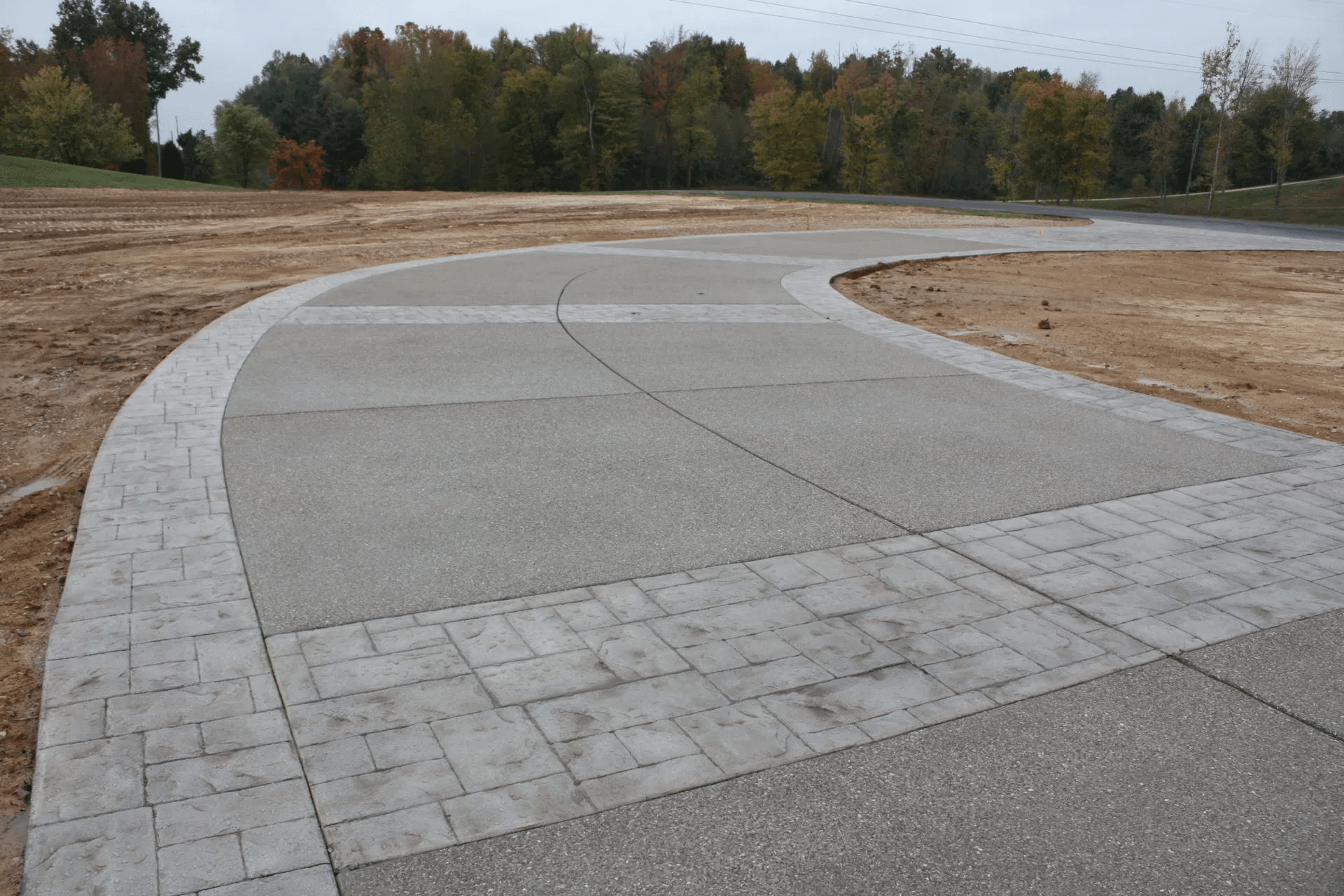 baltz-and-sons-concrete-gallery-driveway(33)-1920w.png