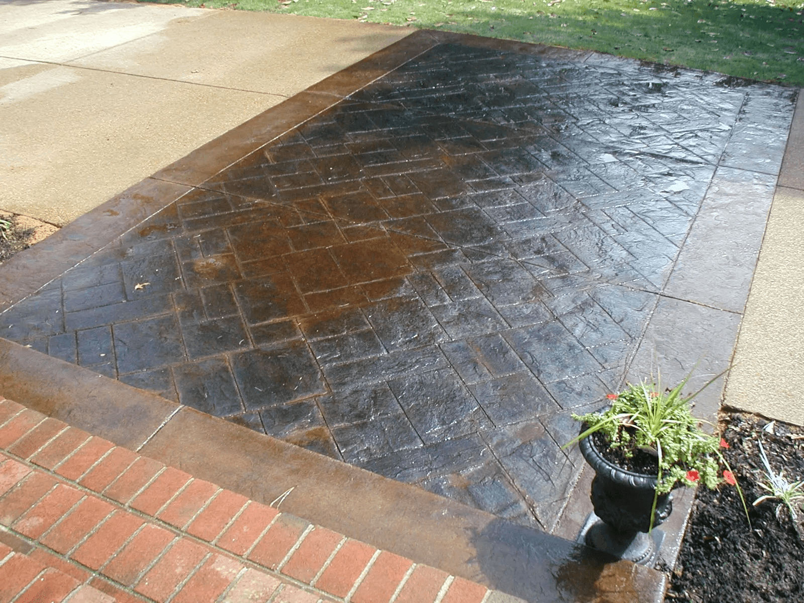 baltz-and-sons-concrete-gallery-driveway(42)-1920w.png