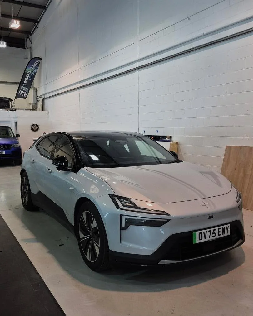 This Polestar 4 came in for a pillar, and wing mirror wrap in gloss black 🖤

A subtle upgrade that makes a massive difference &mdash; giving the car a sharper, more aggressive look while breaking up the factory colour perfectly 👌

Small details, bi
