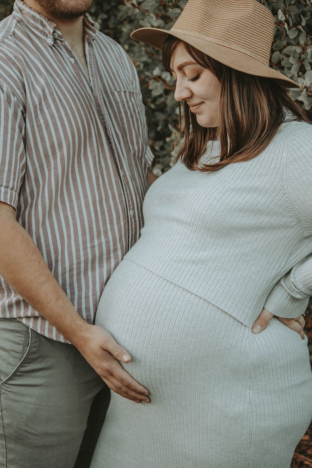 Lifestyle Maternity Session | Southern Oregon Photography