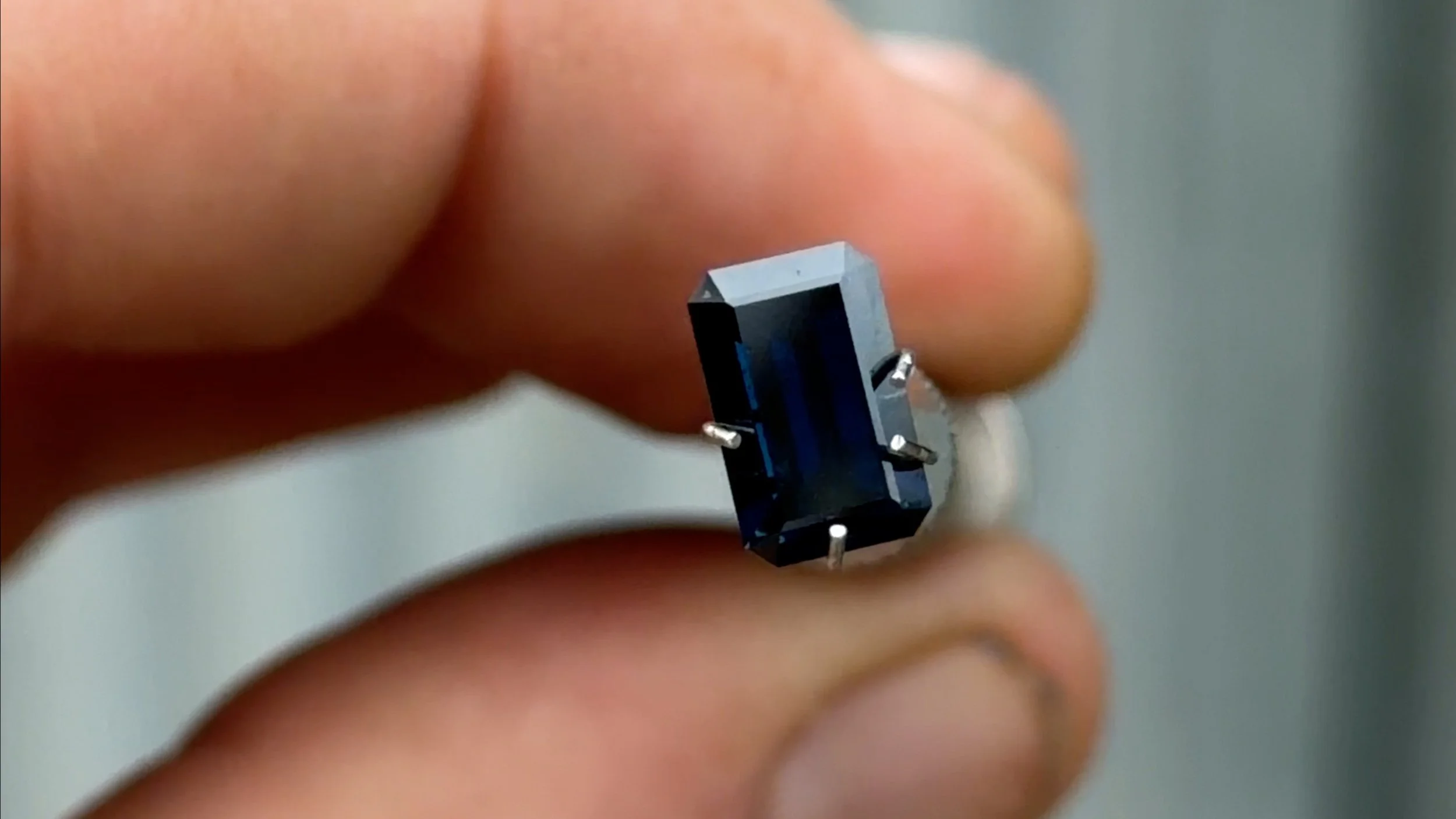 1.95 ct emerald sapphire