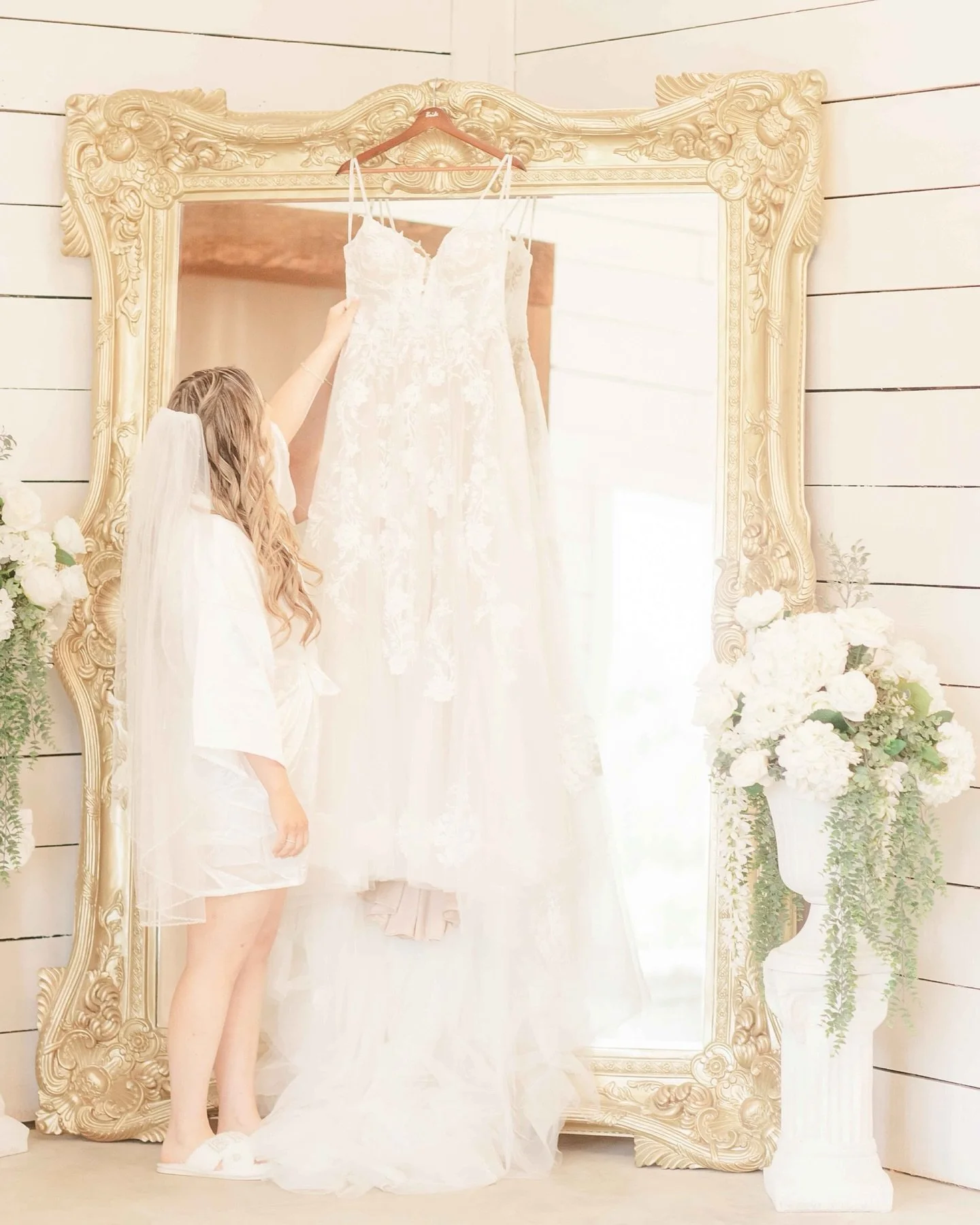 Samantha with dress and mirror bridal suite berkshire ridge.jpg
