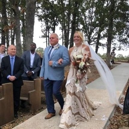 Wedding Venue in St. Louis Area Gives Advice on Options for Bride’s Walk Down the Isle