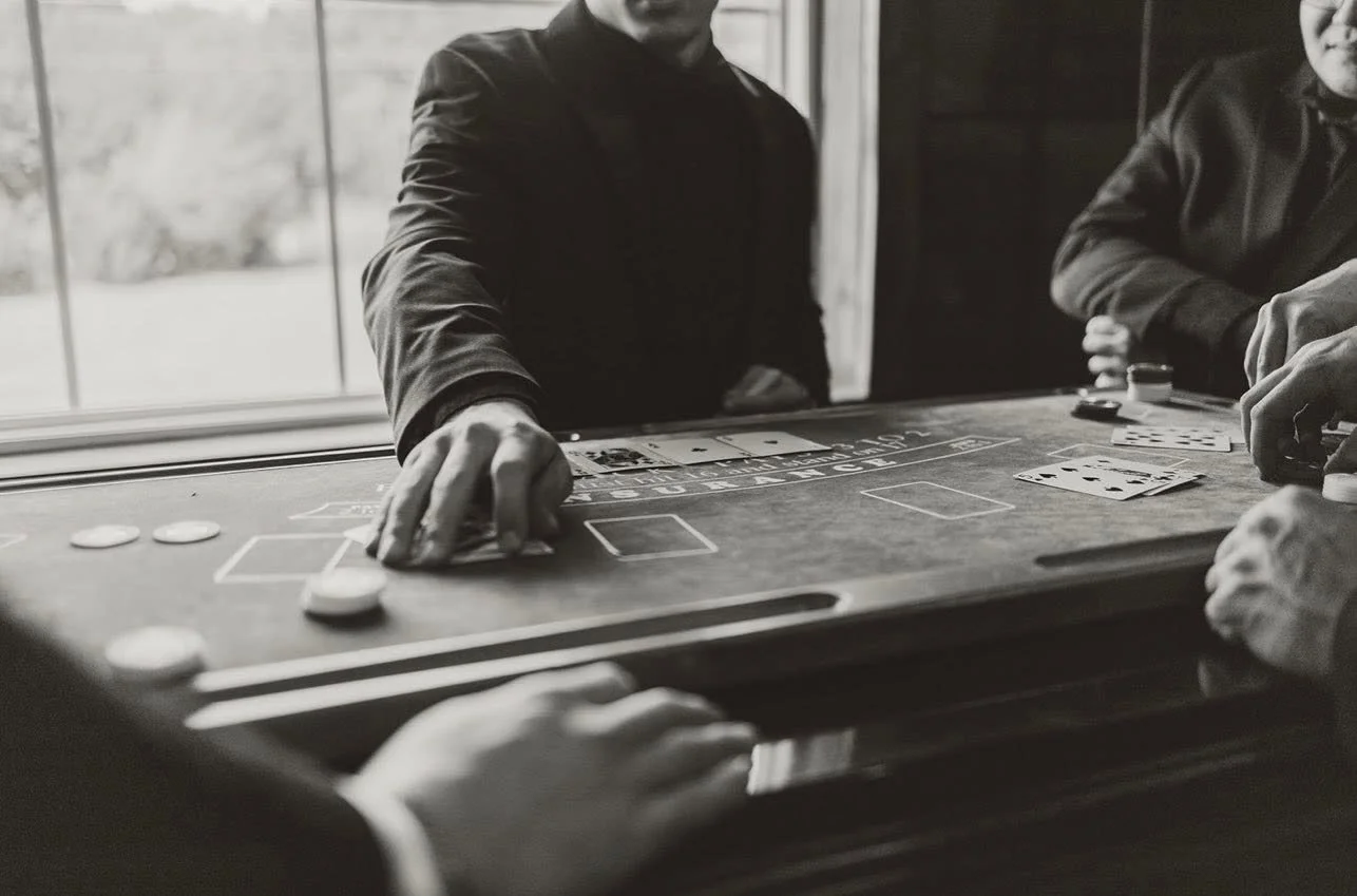 poker grooms room.jpg